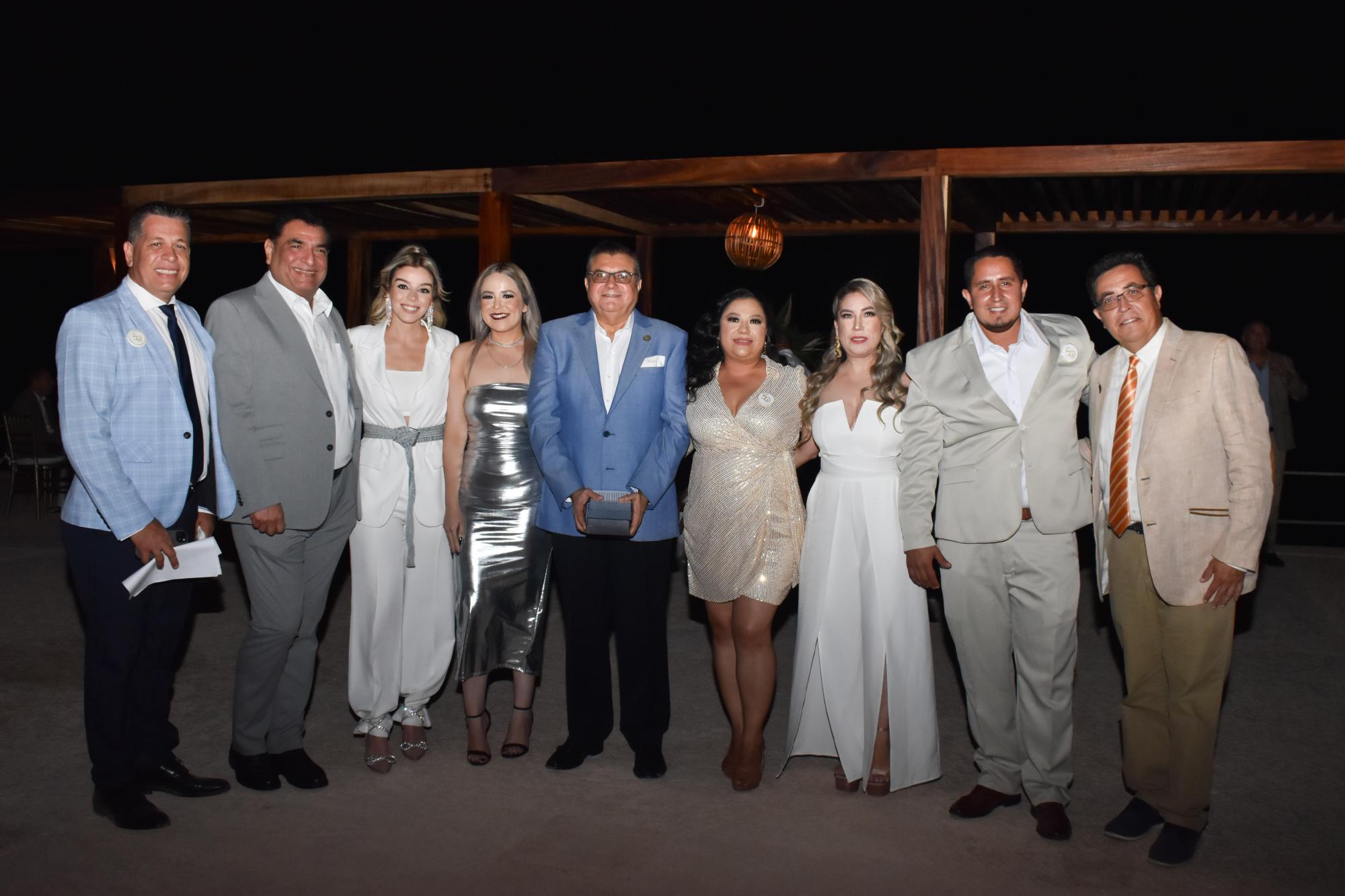 $!José Ramón Núñez, Oswaldo Olivares, Melissa Matamoros, Azucena Ramírez, Raúl Sánchez, Dulce Delgado, Ana Tarragona, Christian Gutiérrez y Julio César Rimada.