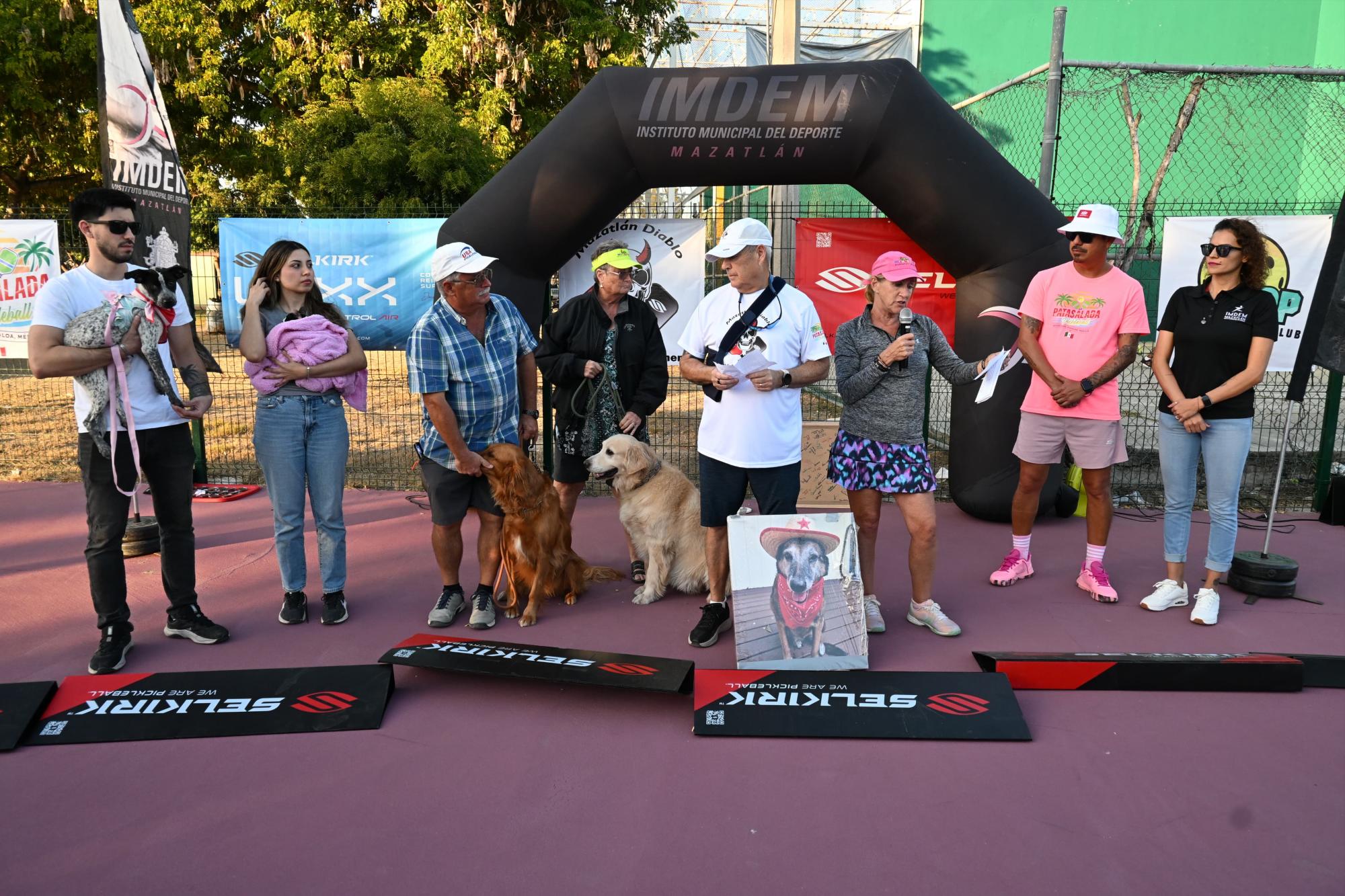 $!El Diablo Pickleball Tournament concluye con emocionantes partidos de parejas mixtas
