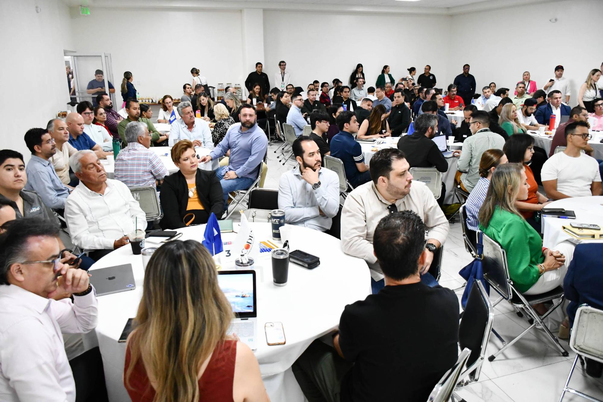 $!Cerca de 500 liderazgos participan en construcción del Plan Económico de Largo Plazo para Sinaloa