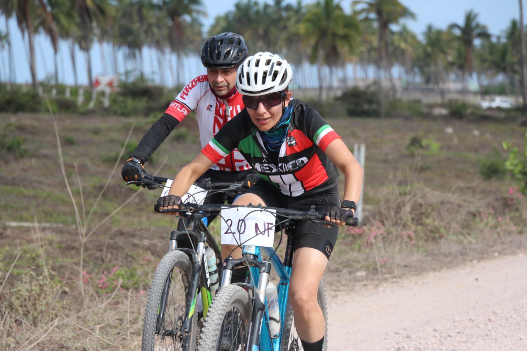 $!Rodrigo Romero y Liliana Zamora se coronan en el Maratón MTB Las Cabras 2022