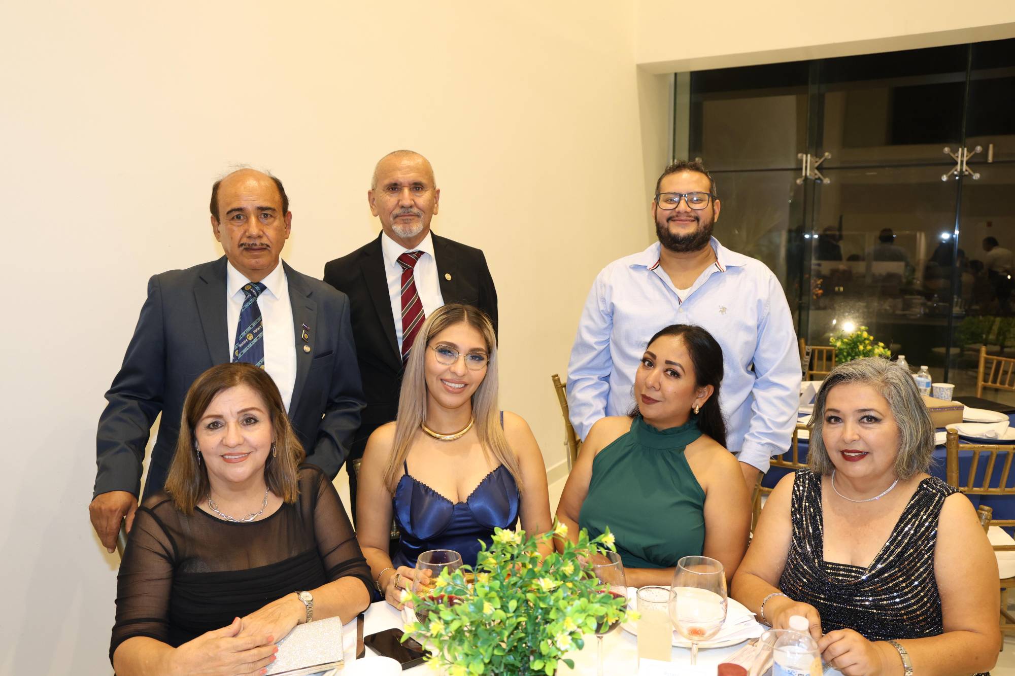 $!José Sandoval, Humberto Pini Bernal, Miguel Ángel Salazar, Hildelisa de Sandoval, Martha Piña, Ana Gabriela López y Raquel Piña.