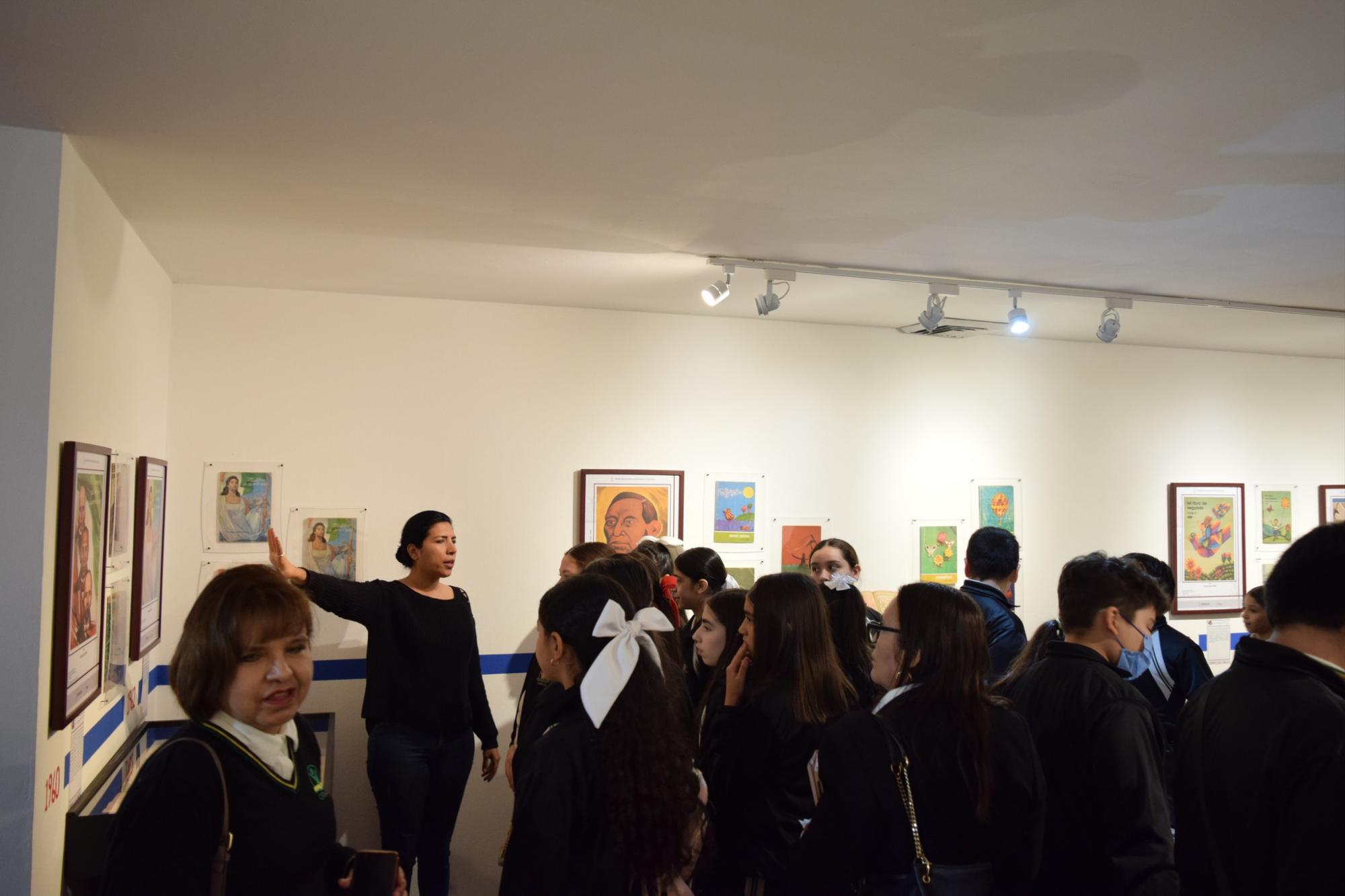 $!Los alumnos participaron en la visita guiada a cargo del personal del museo.