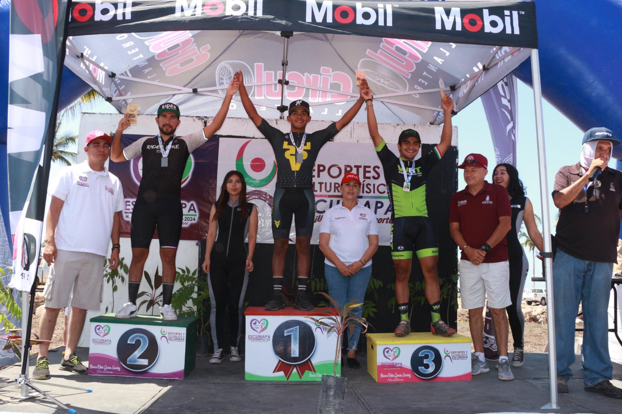 $!Rodrigo Romero y Liliana Zamora se coronan en el Maratón MTB Las Cabras 2022