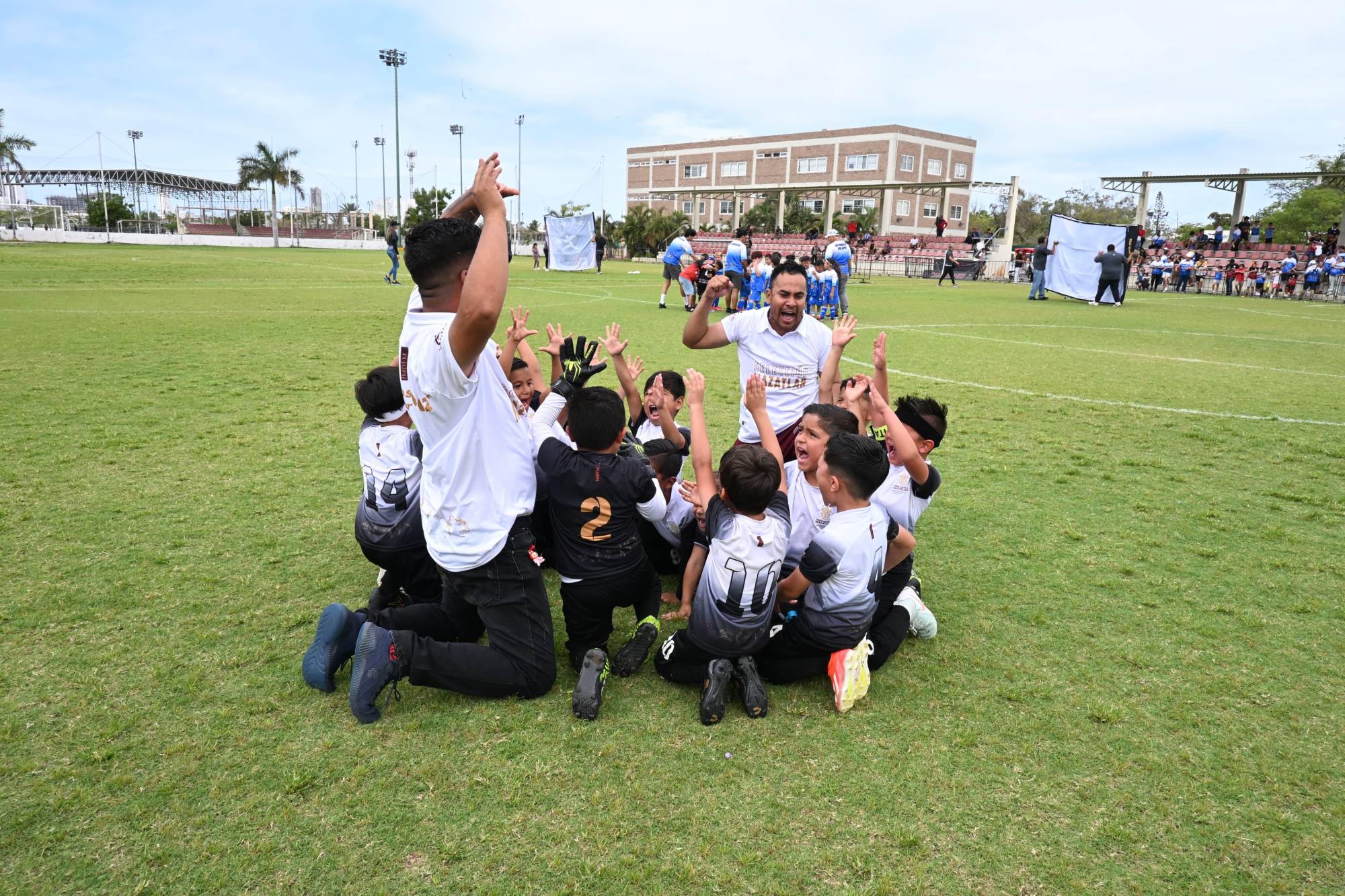 $!Sinaloa B se ciñe campeonato en casa del Nacional Chupones