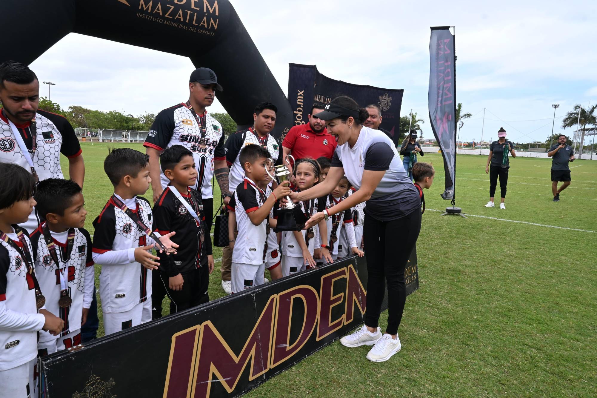 $!Sinaloa B se ciñe campeonato en casa del Nacional Chupones