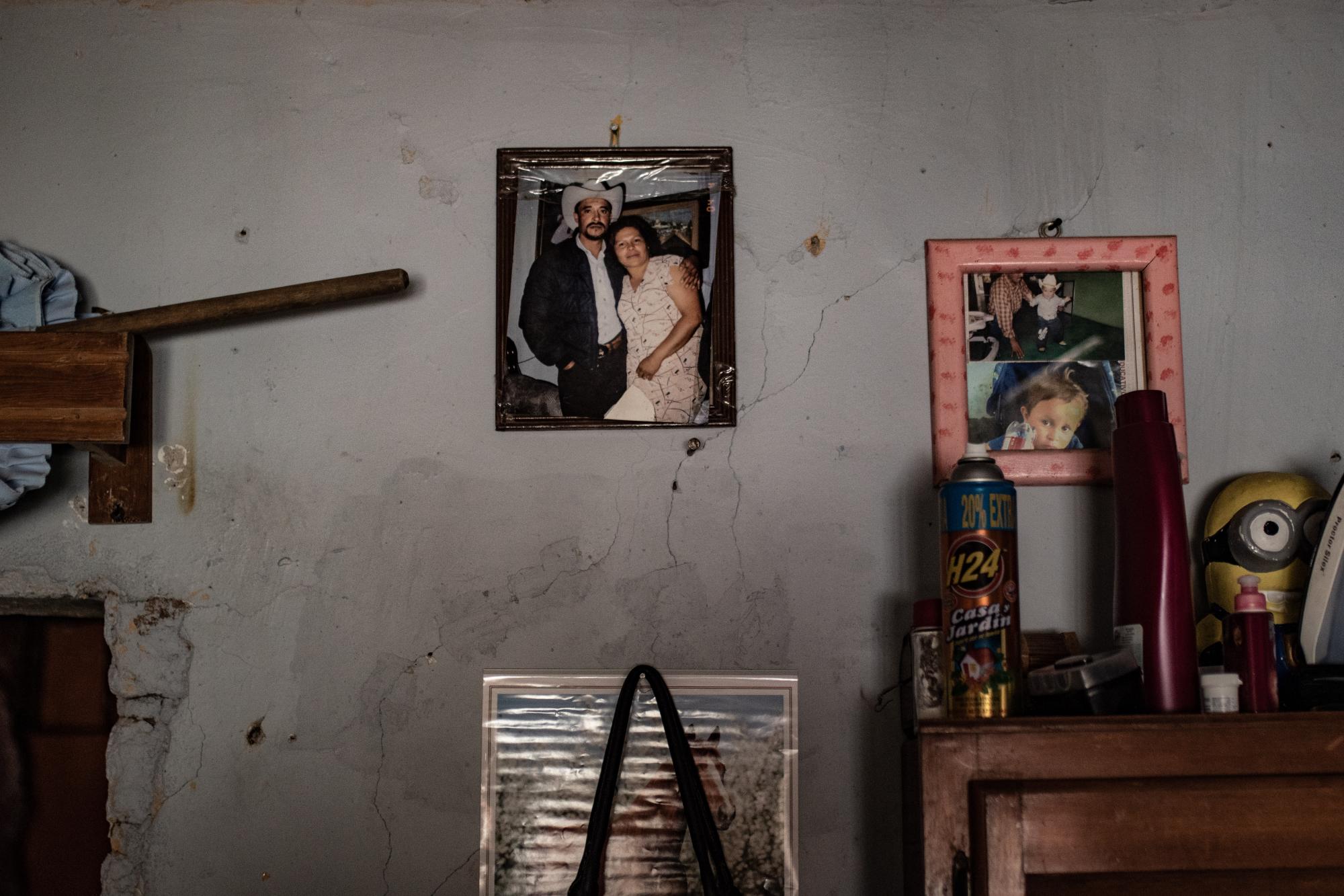 $!El día en que su hijo y esposo fueron secuestrados por hombres armados al interior de su hogar, Luisa Zapata cumplía 18 años de matrimonio. El desayuno que planeaba para celebrar ya no fue posible.