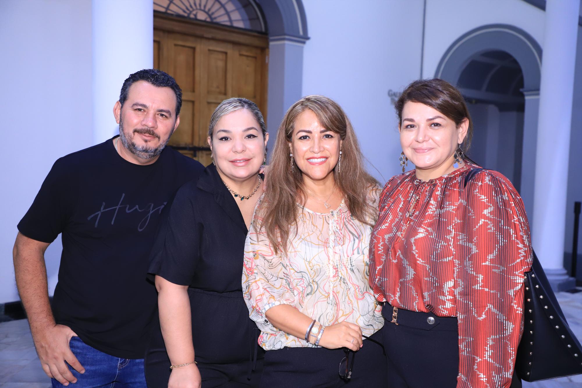 $!José Manuel Sánchez, Noemí Páez, María Teresa Acosta y Kenia Reynaga Chicuate.