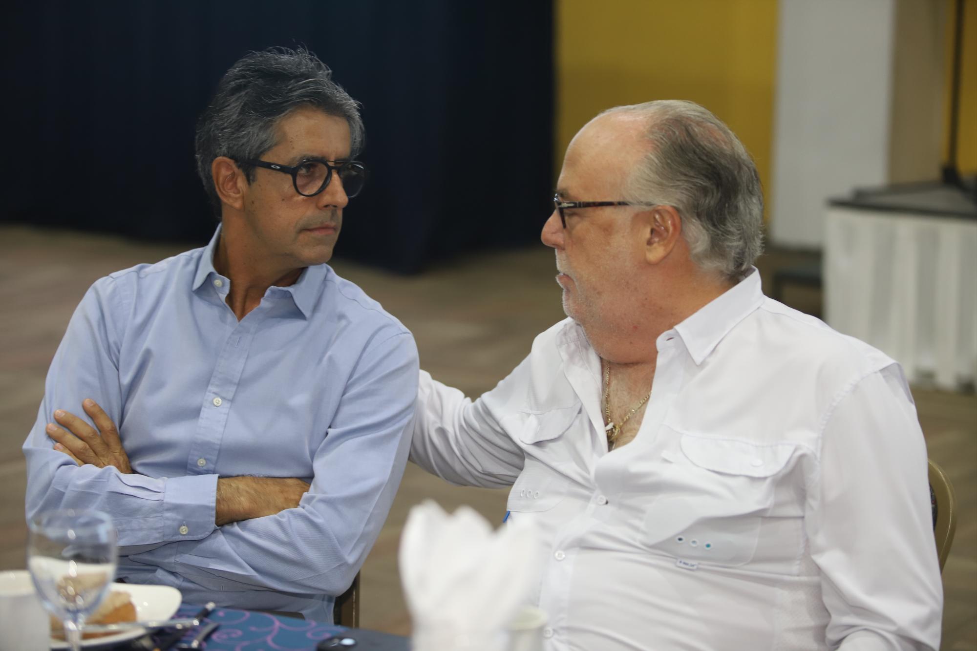 $!Ofrecen desayuno networking con Jesús Vizcarra Calderón