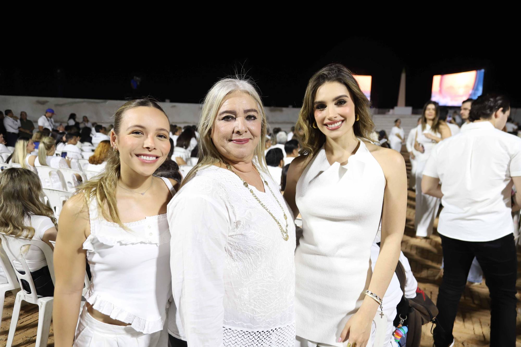 $!Francia Osuna, Mayra Leal y Libia Gavica.