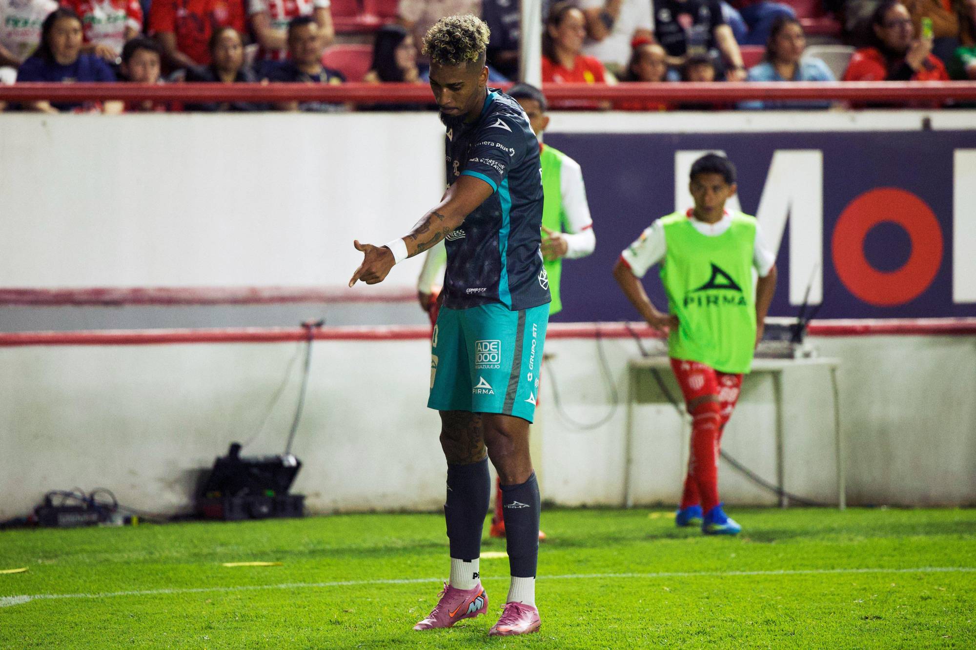 $!Mazatlán cae ante Necaxa y se complica en la recta final del torneo