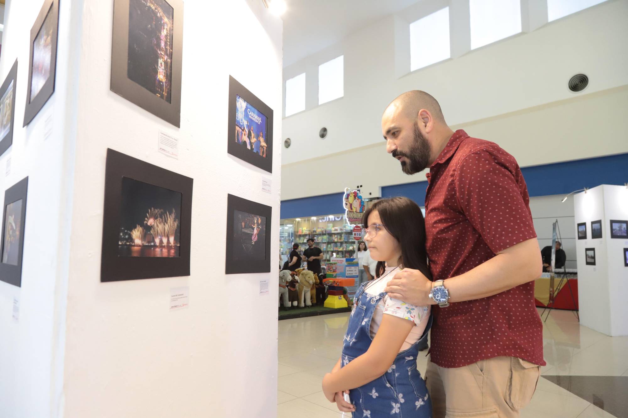 $!Iván Pico junto a su pequeña Alix.