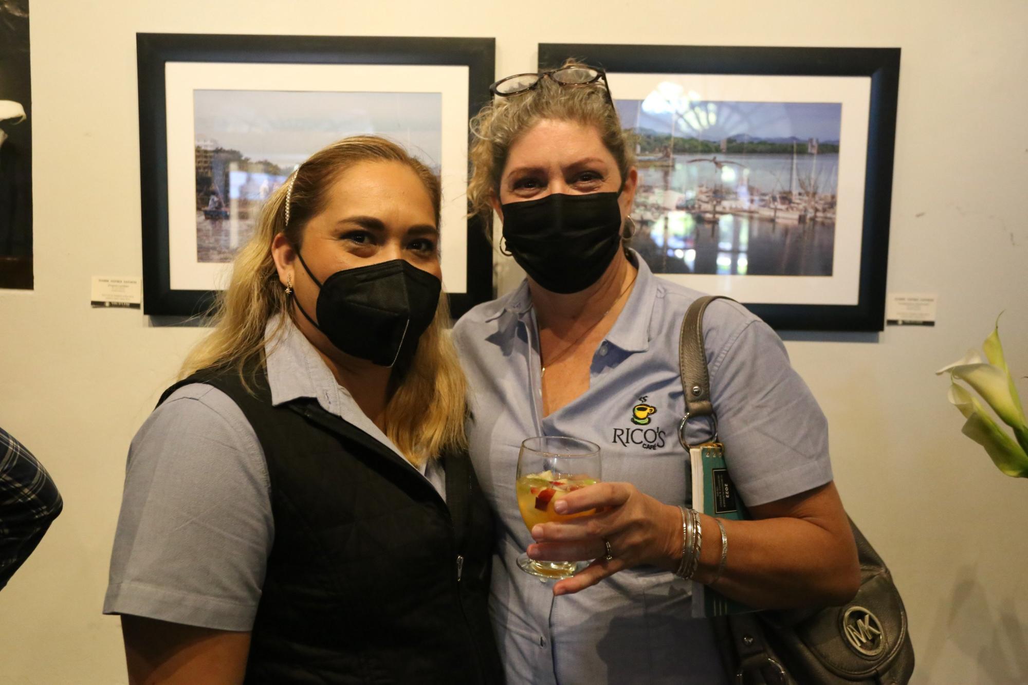 $!Rosa María Martínez y Mariane Biasotti.