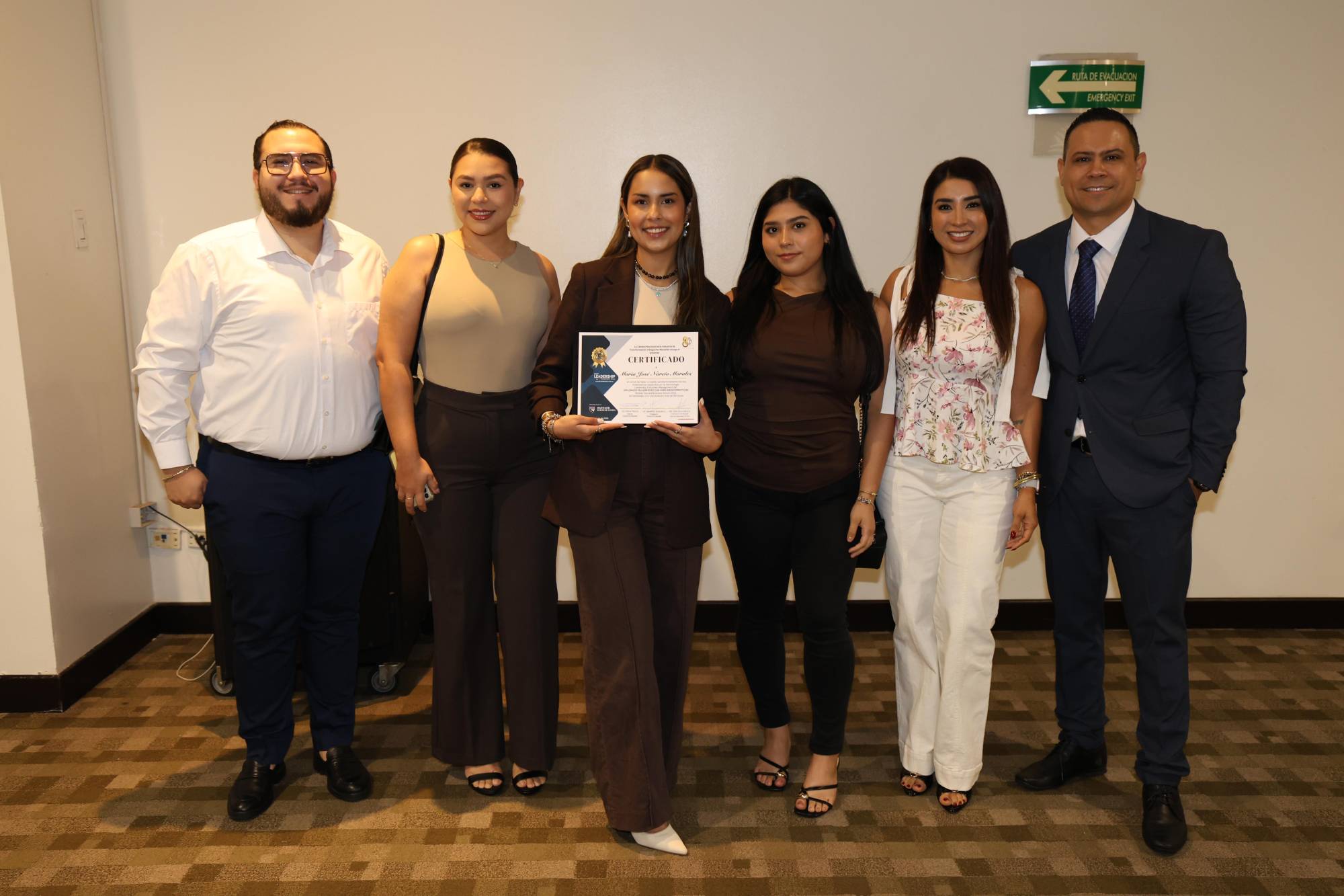 $!Alexander Osuna, Vanessa Rodríguez, María José Narcio, Camila Castillo, Patricia Lizárraga y Alejandro Castillo.