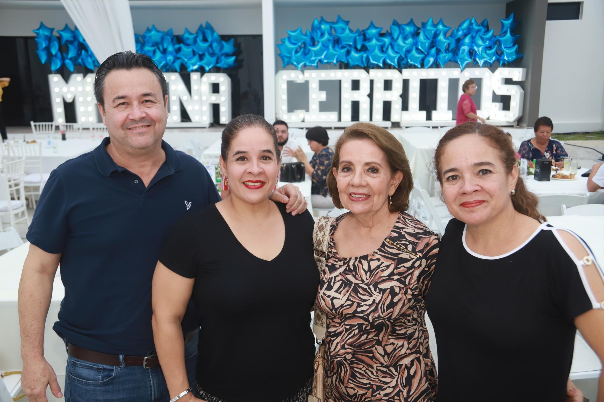 $!Juan y Martha de Borbón, Carmina Osuna y Mónica Mercado.
