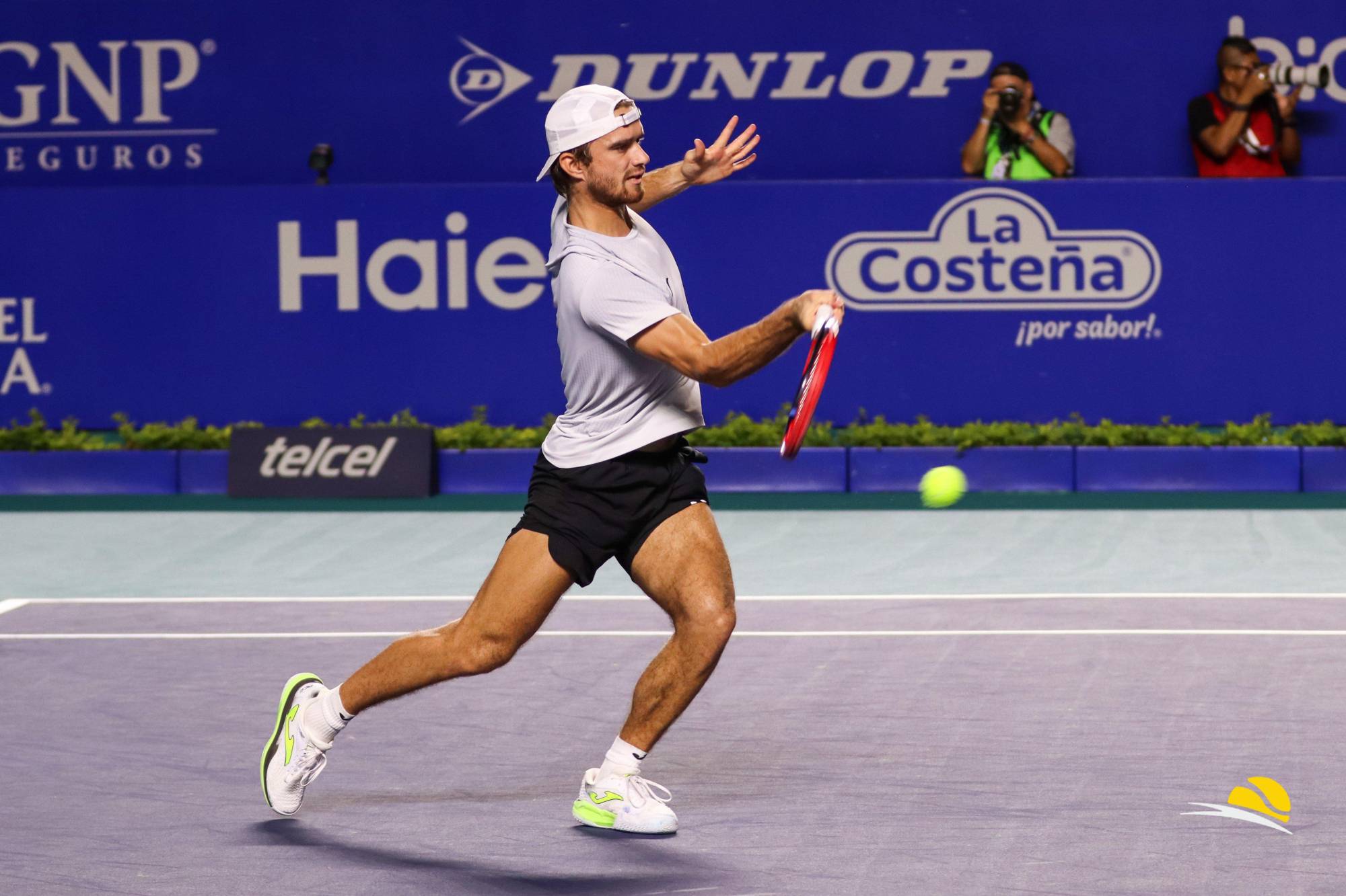 $!Machac se estrena a lo grande como campeón en Acapulco y salta al Top 20