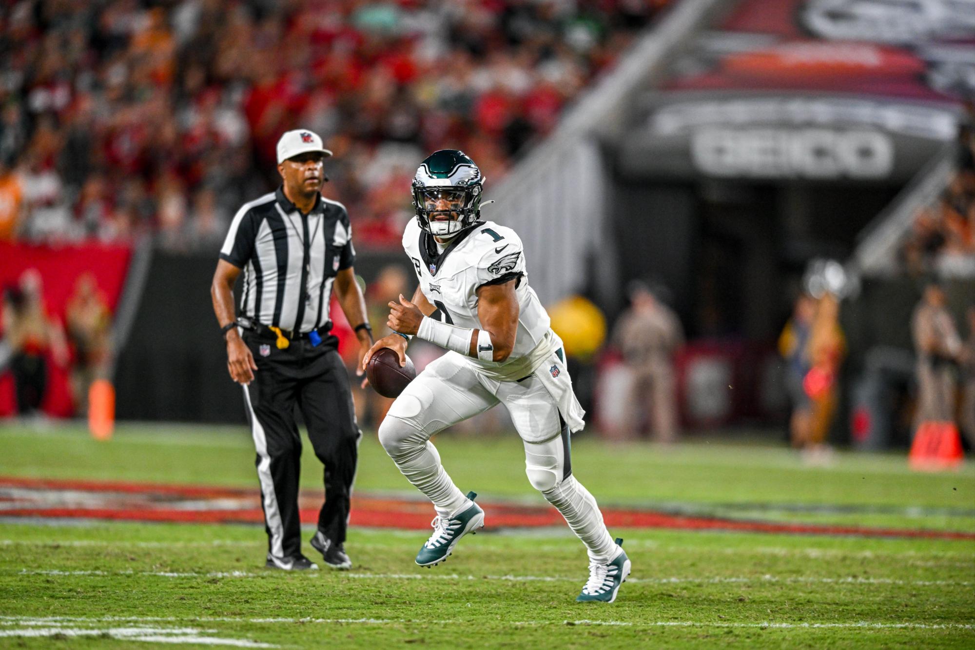 $!Philadelphia Eagles mantiene el invicto de la mano de Jalen Hurts