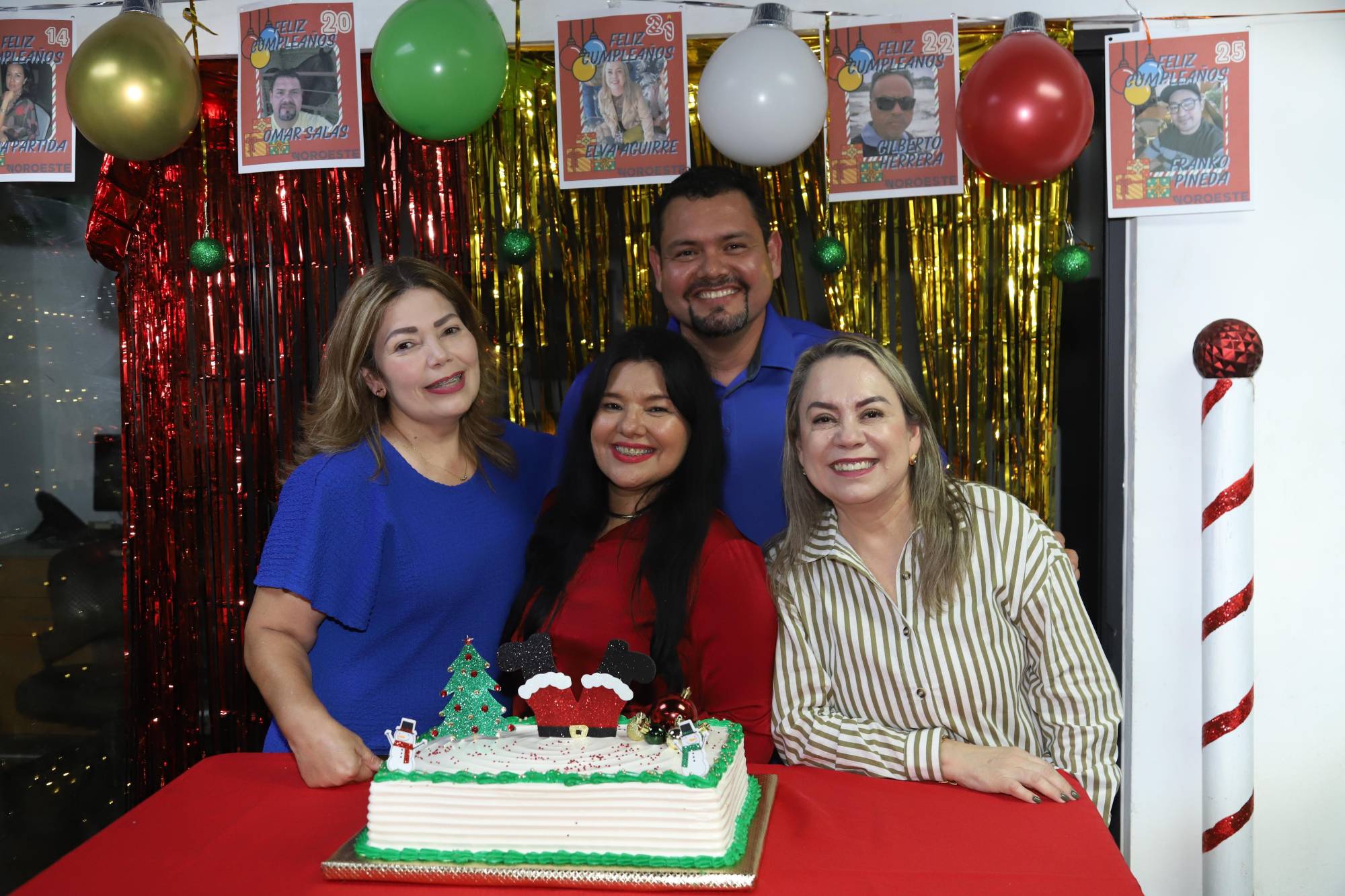 $!Elizabeth Peraza, directora ejecutiva de Grupo Noroeste, junto a los cumpleañeros.