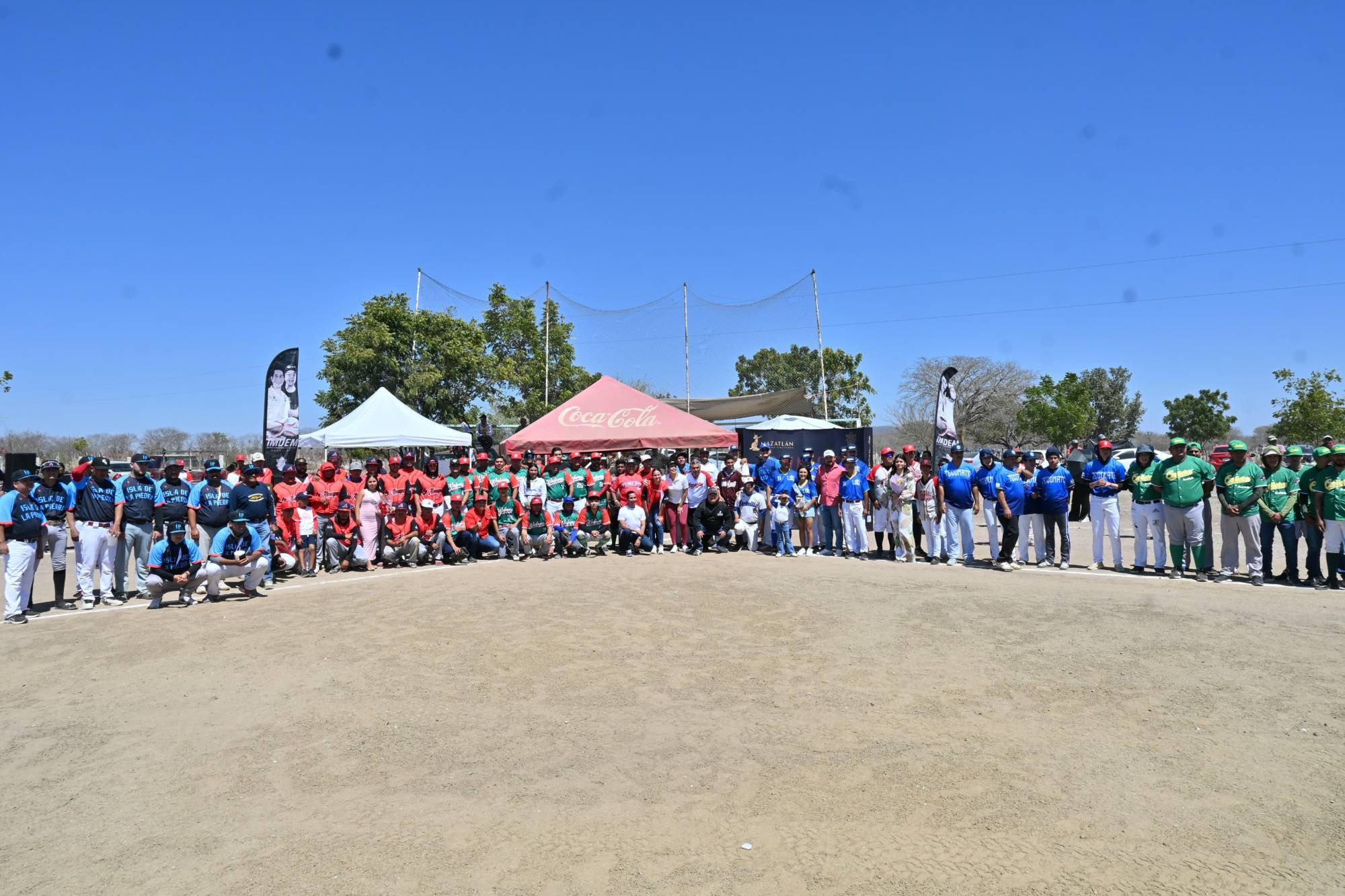 $!Reconocen labor de Lorena Aguilar en la formación de nuevos peloteros, en la comunidad La Amapa
