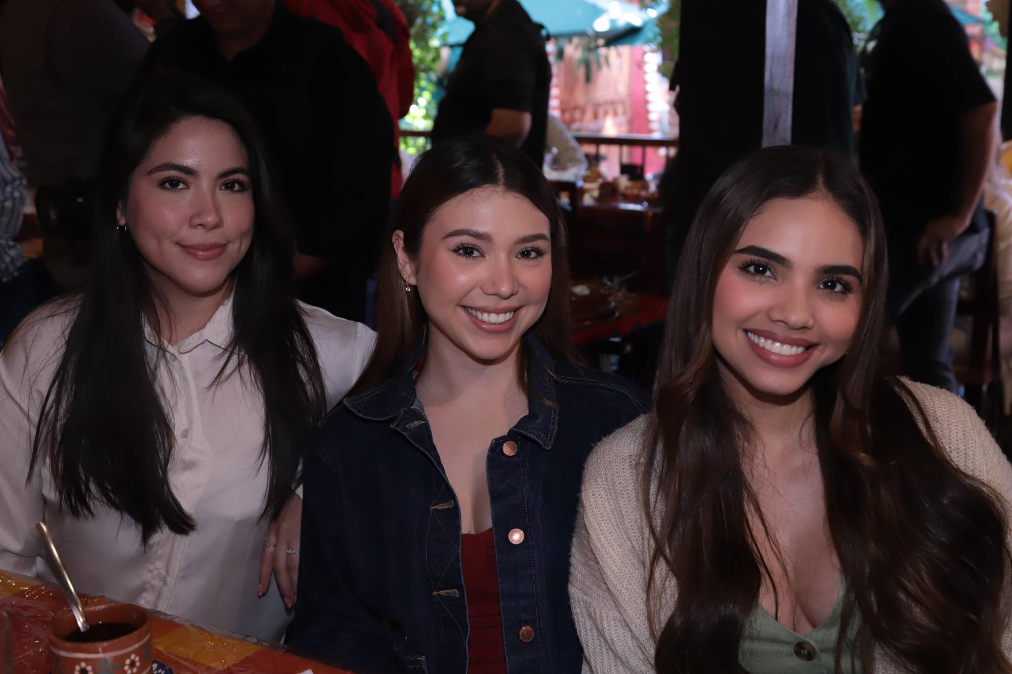 $!Eunice Barraza, Andrea García y Carolina Ruelas.