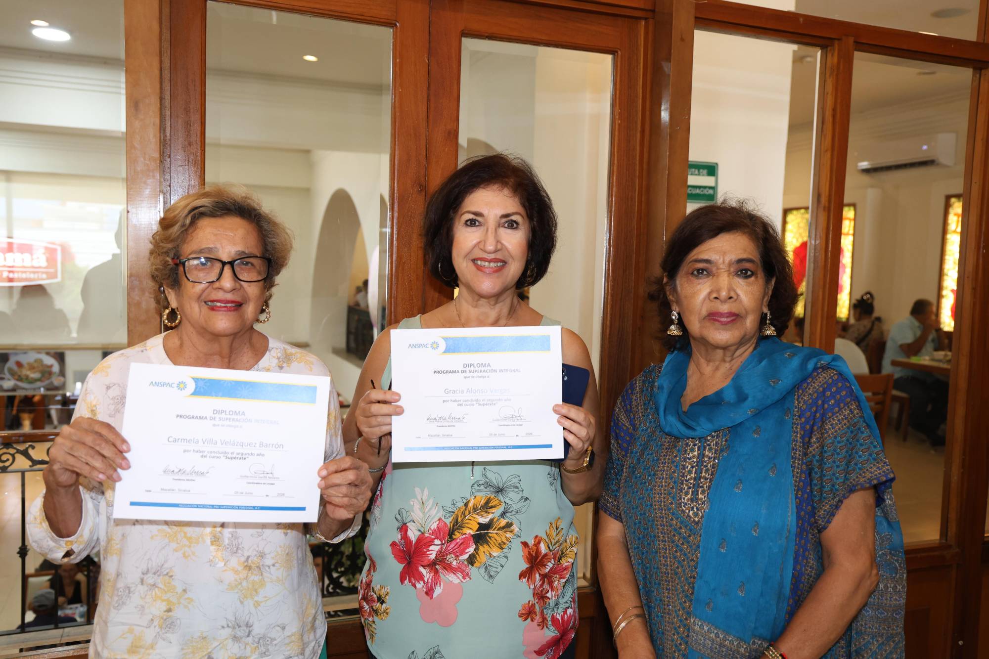 $!Carmela Villa, Gracia Alonso y Elvia Marquéz Maynez.