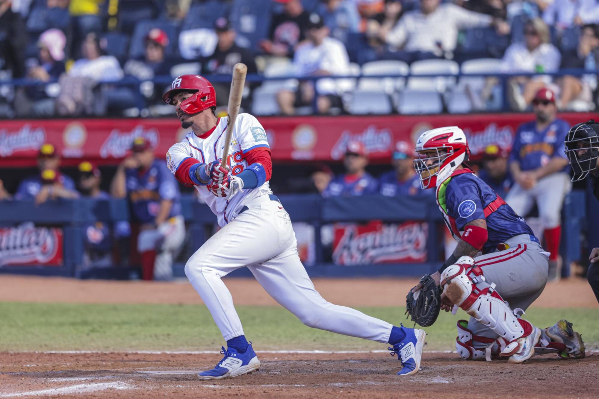 $!A fuerzas de batazos, Venezuela supera a Puerto Rico