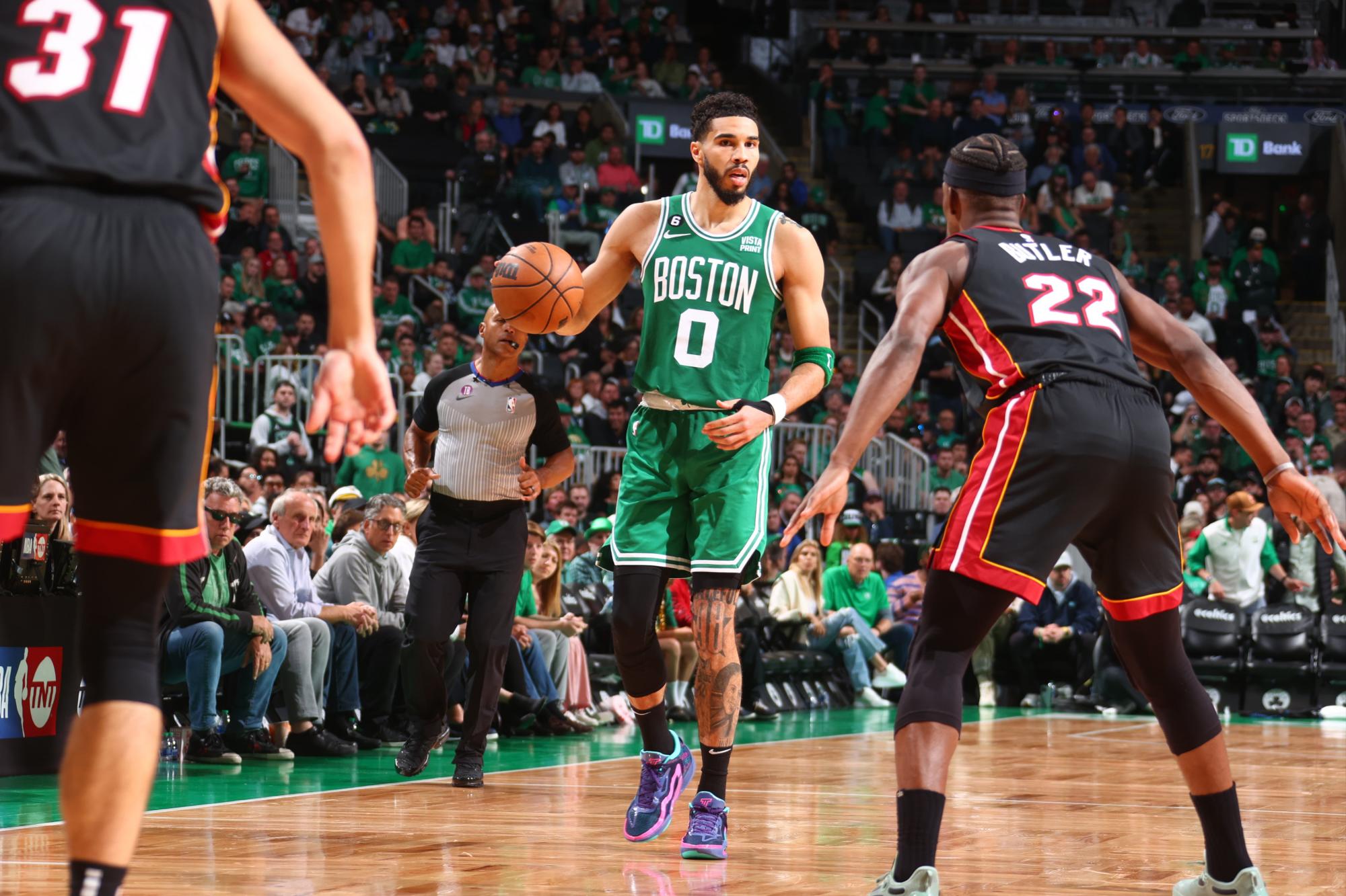 $!Boston vence a Miami y se acerca a la hazaña