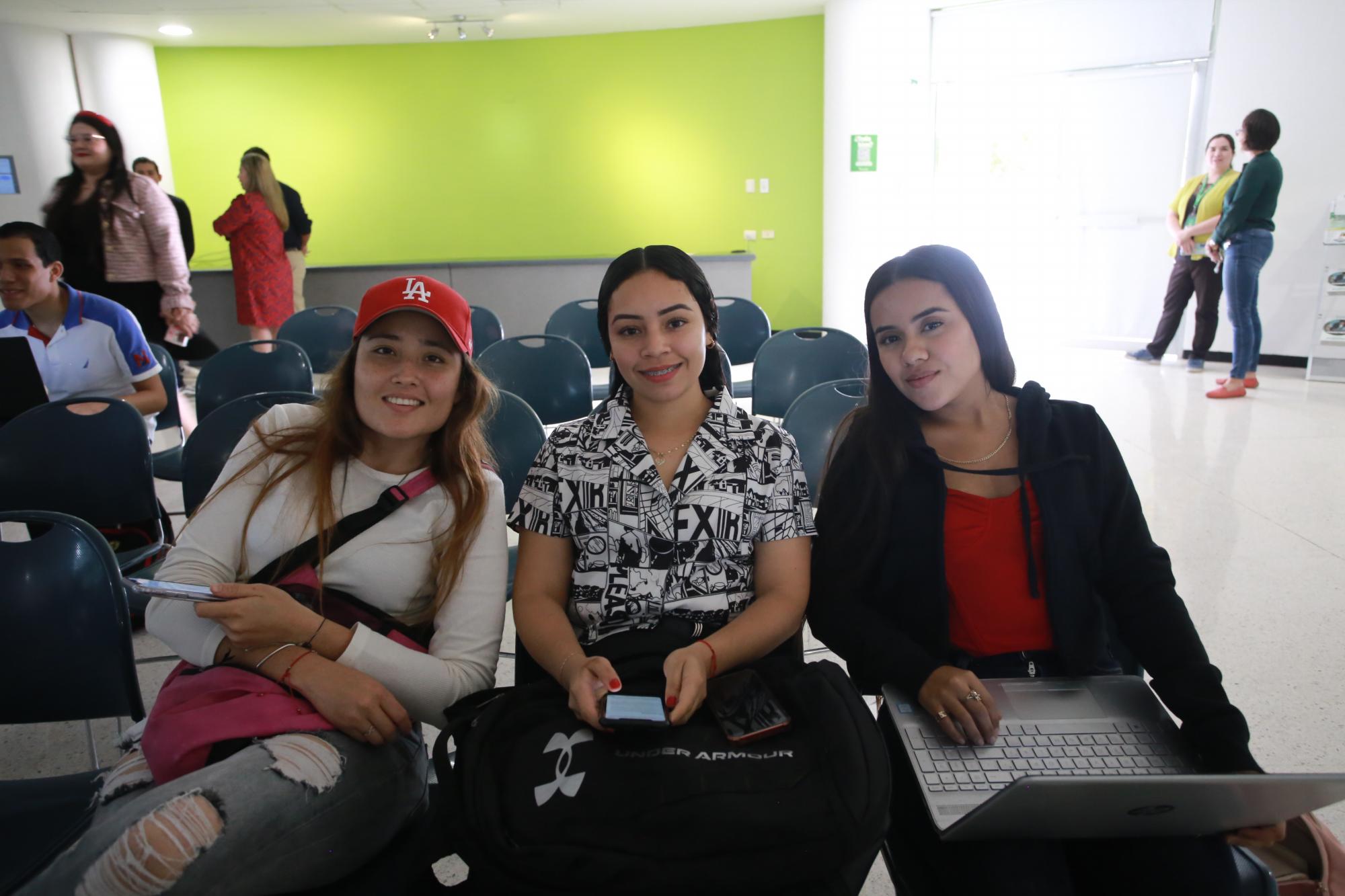 $!Silvina Ávalos, Yessica Celis y Victoria Sánchez.