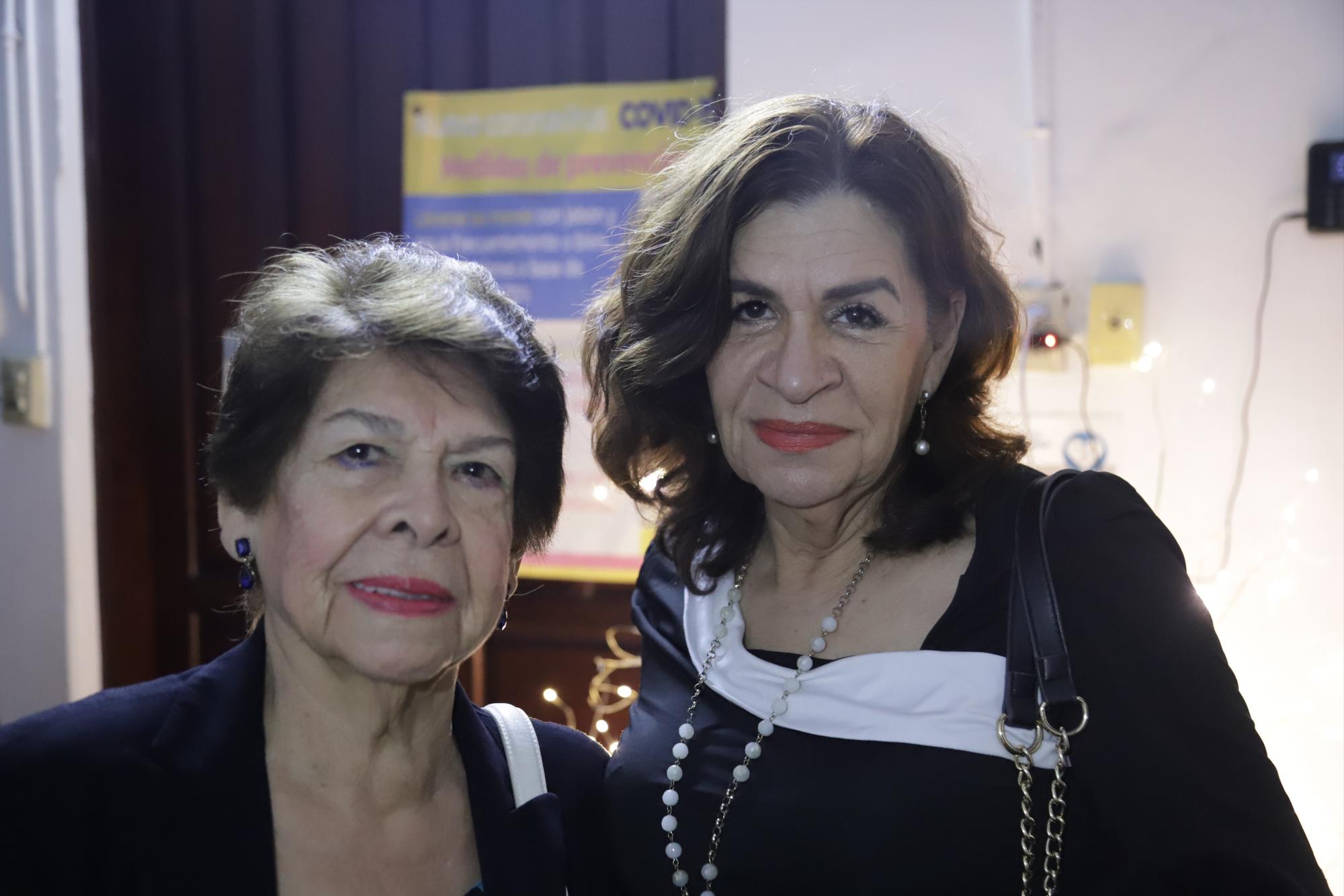 $!Martha Torres de Thomson y Wanda Thomson.