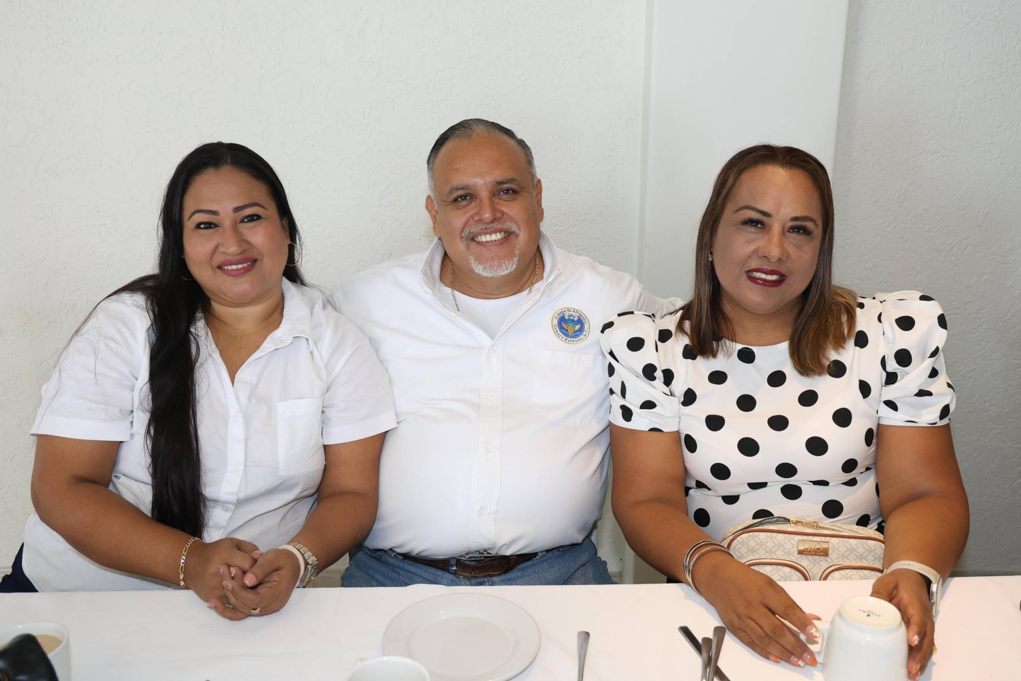 $!Beatriz Ríos, Alfredo Martínez y Guadalupe Ibarra.