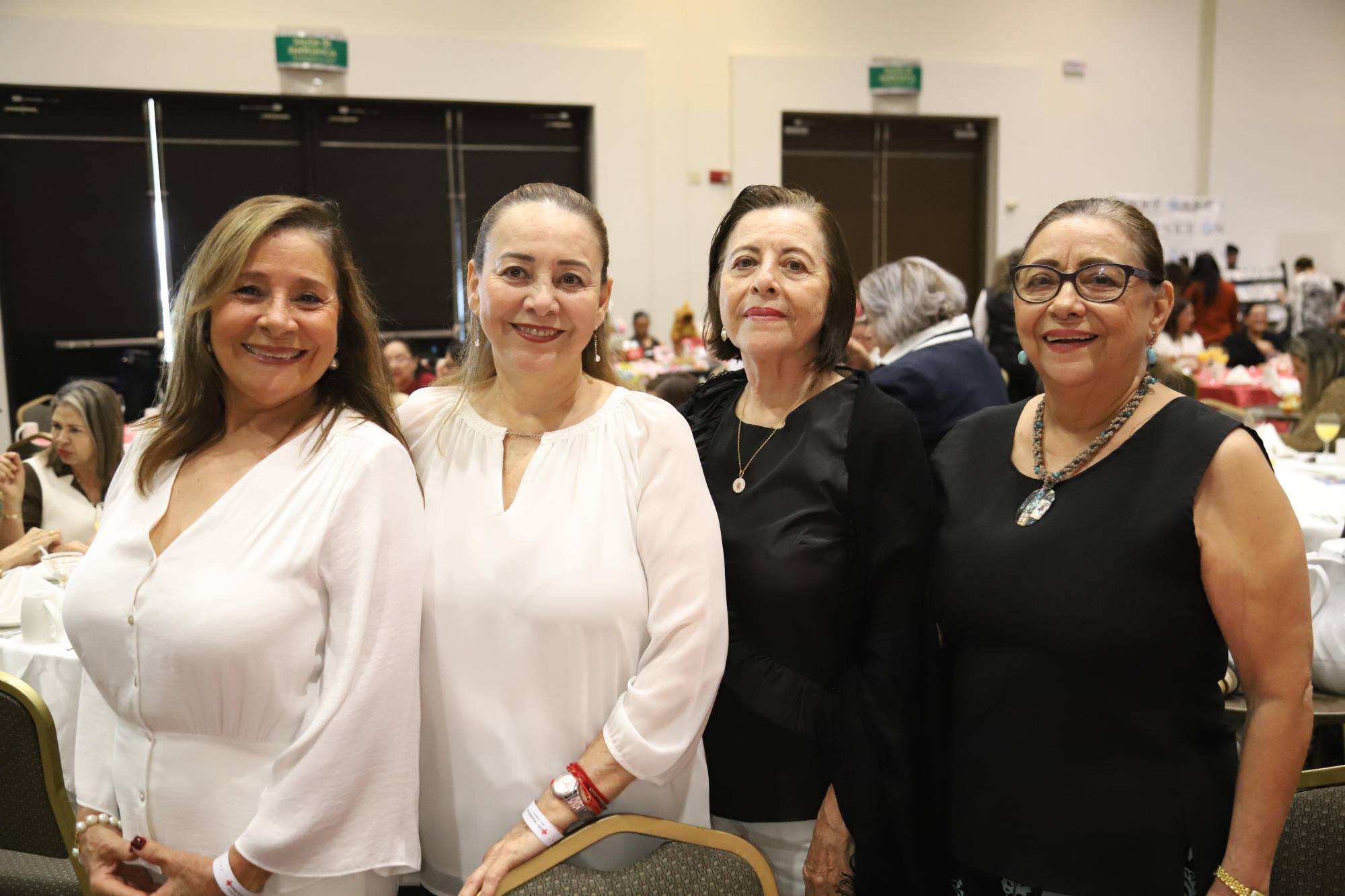 $!Clarita, Chuyita, Leonor y Ana Luisa Lizárraga.