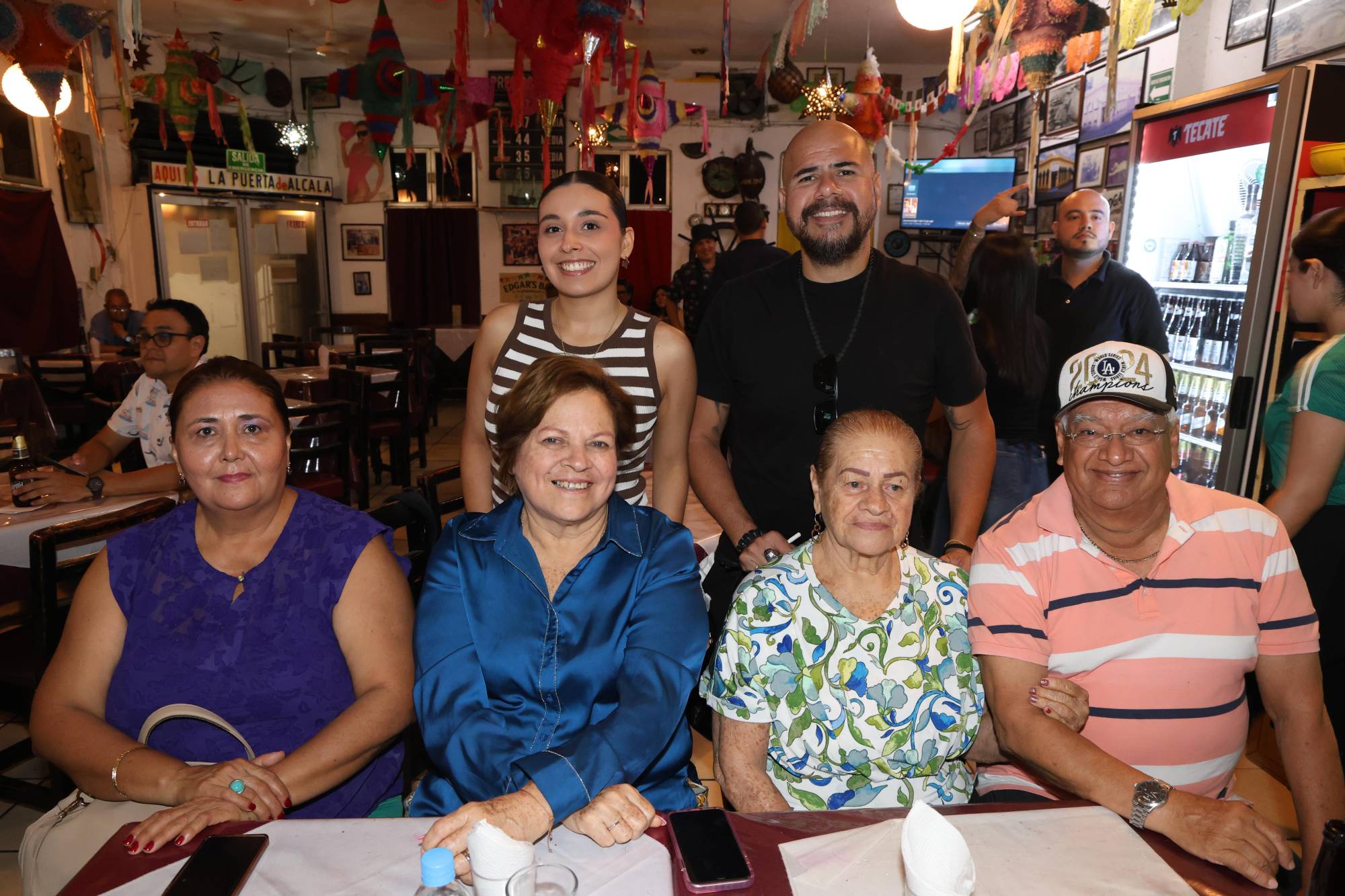 $!Mariana Rojas, Luis Antonio Prieto, María Teresa López, María del Carmen Osuna, Esperanza Osuna y Raúl Torres.
