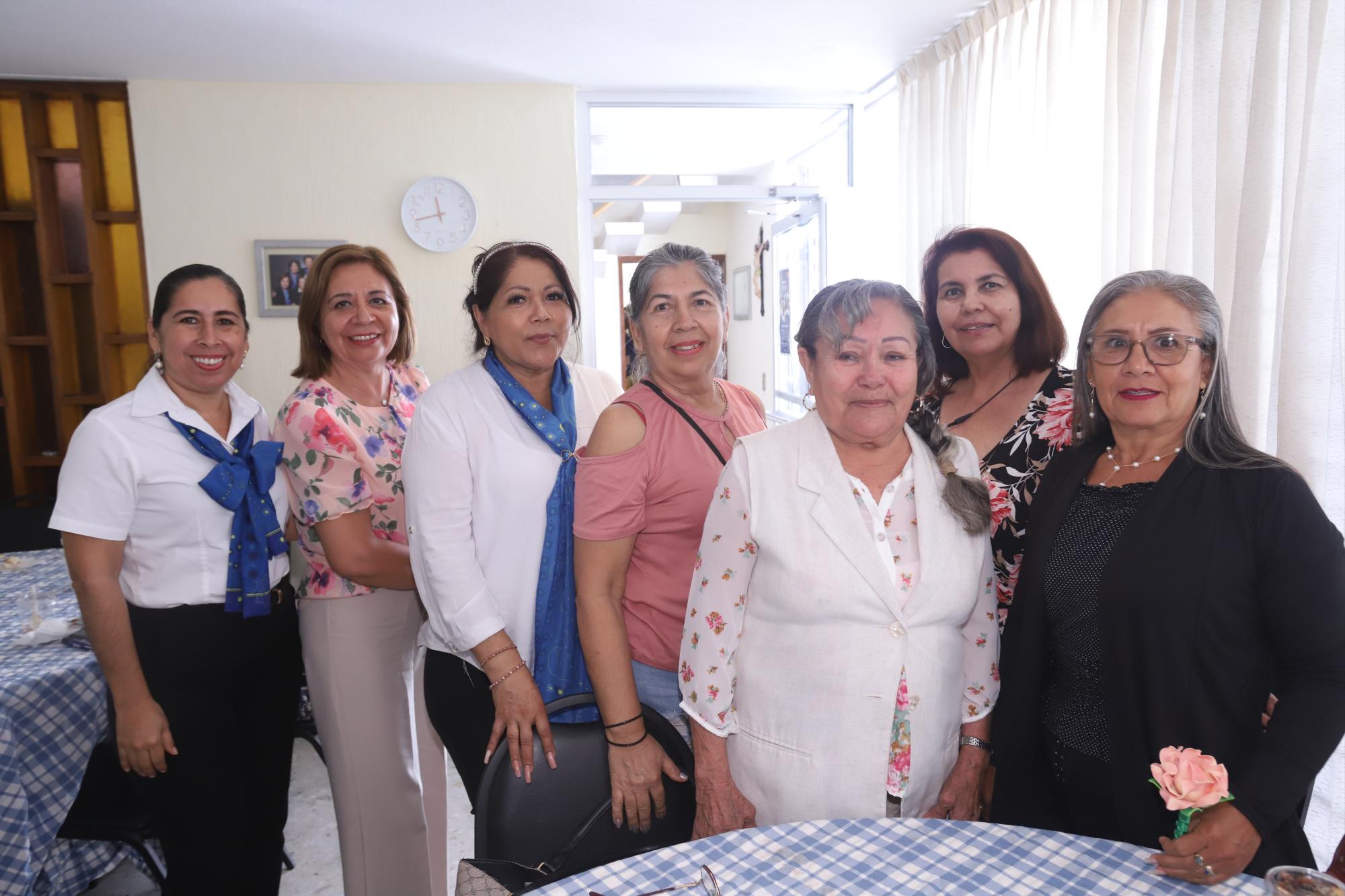$!Mariana Gamboa, Lourdes González, Zobeida Félix, Martha Barrón, Irma García Mercedes Osuna e Inés Solís.