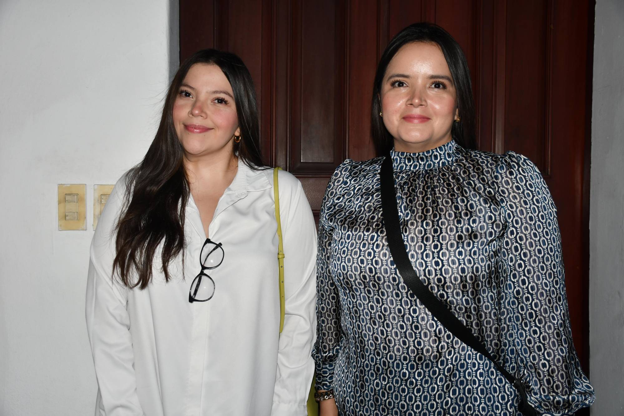 $!Cristal y Cinthia Valenzuela.