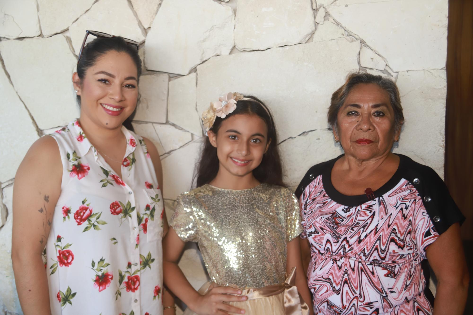 $!Diana Quiroz, Mina Guerra y Carmen Fuentes.