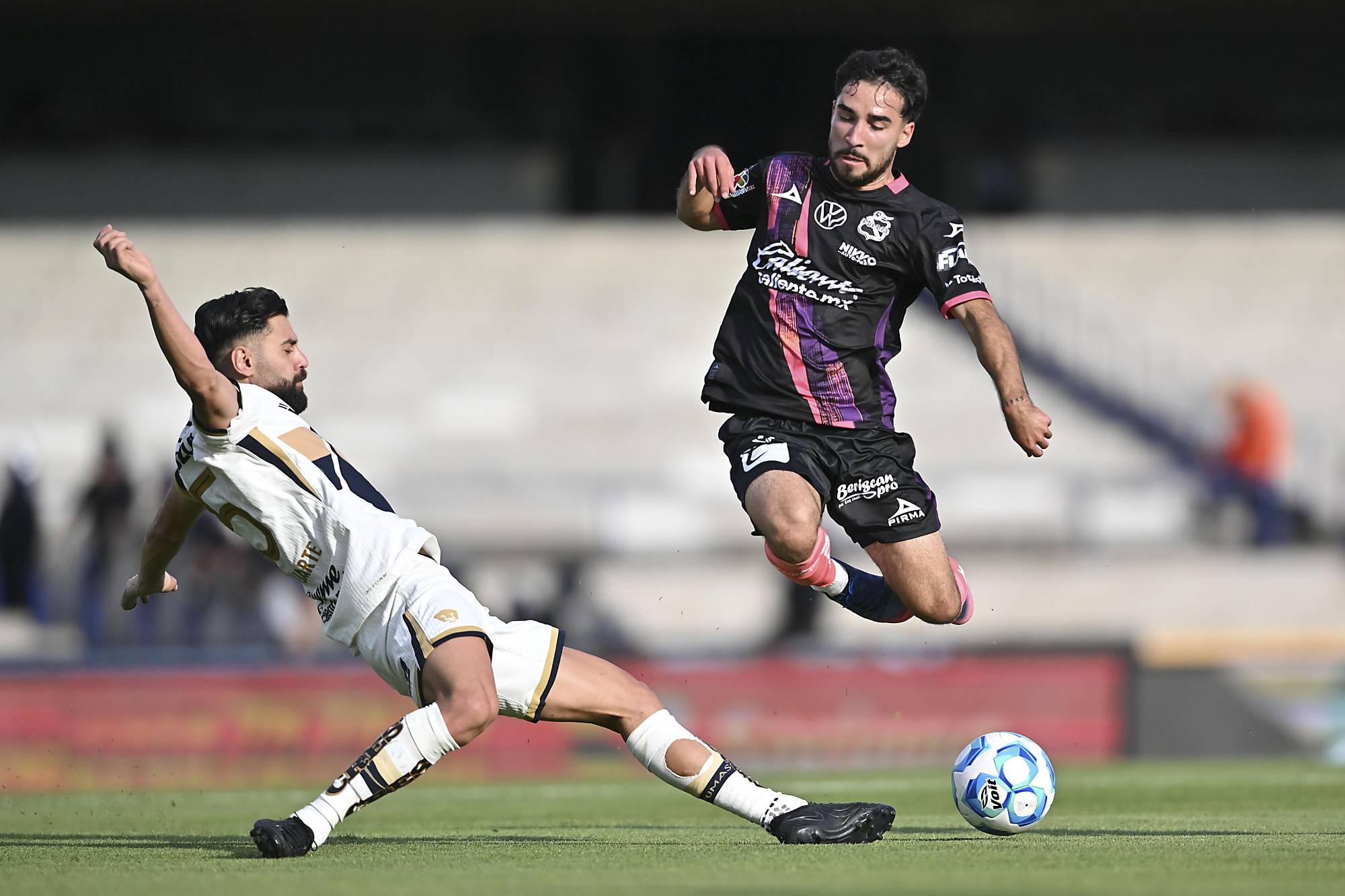 $!Pumas y Puebla empatan sin goles en CU, en debut de Ramsey