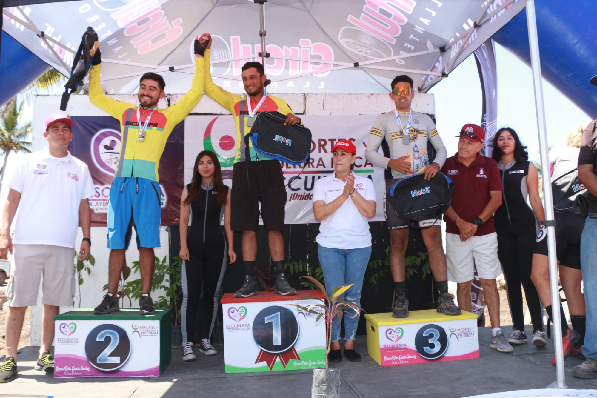 $!Rodrigo Romero y Liliana Zamora se coronan en el Maratón MTB Las Cabras 2022