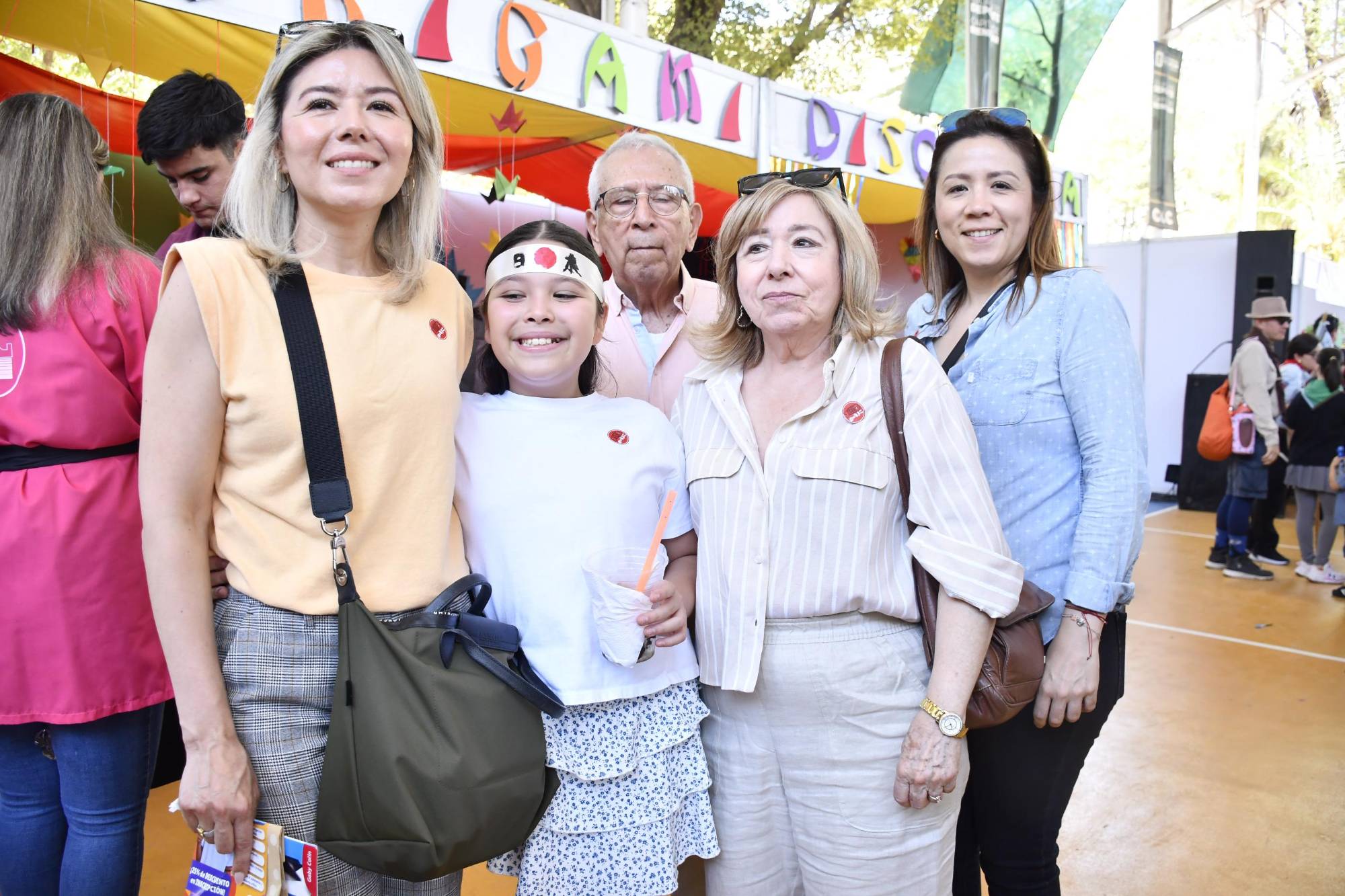 $!Daniela García, Sofía Rodríguez, Elsa Ramos, Mariela García y José Antonio García.