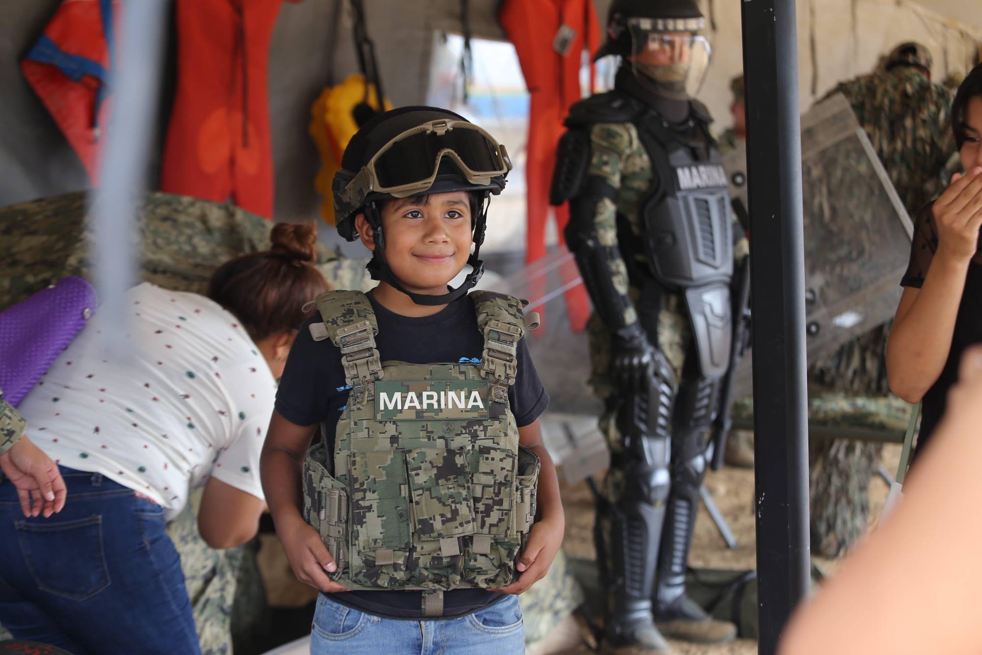 $!Realizan la Gran Feria por la Paz de los Niños en el campo El Chaflán, en Mazatlán