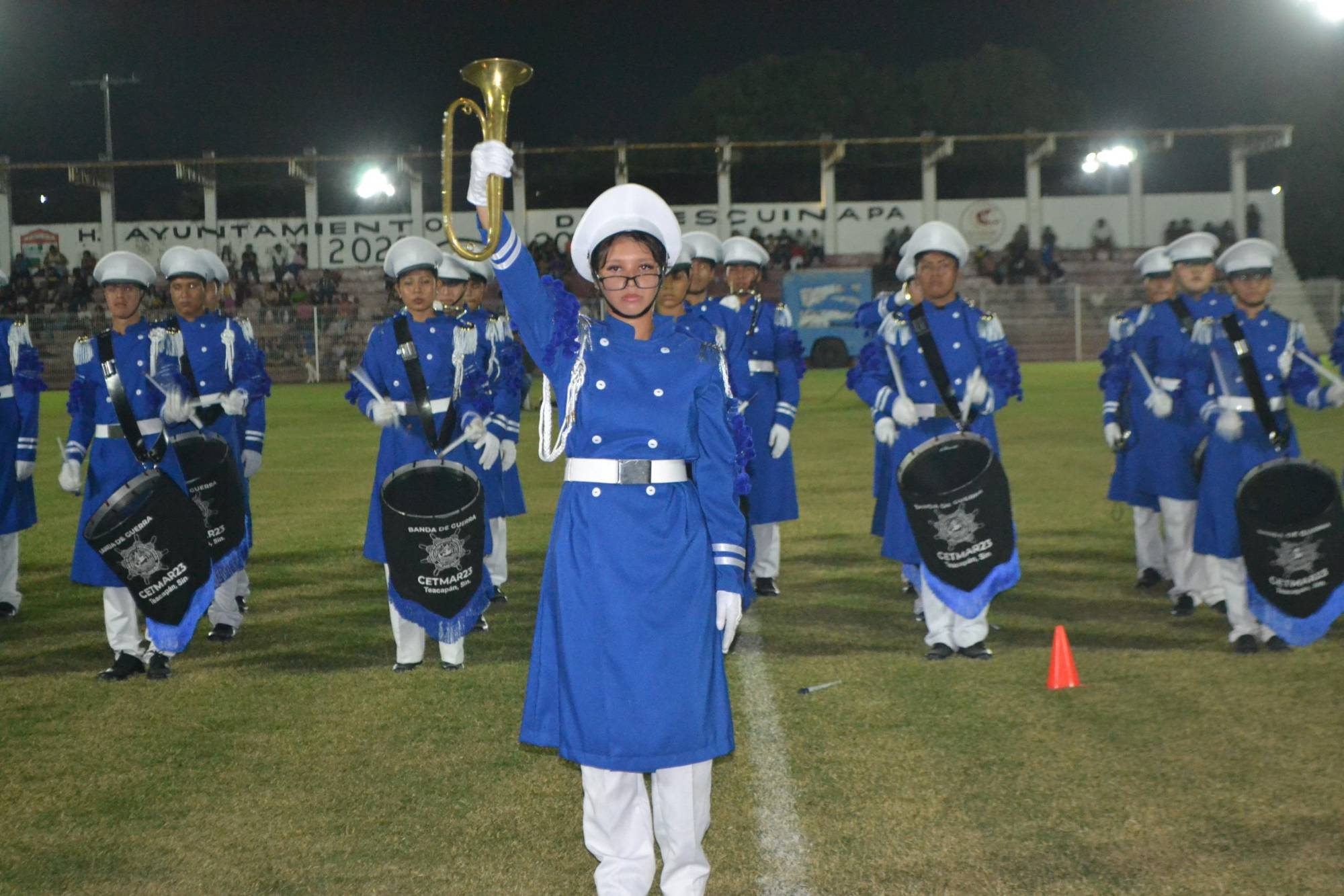 $!Jóvenes de Escuinapa brillan en concurso de porristas y exhibición de bandas de guerra