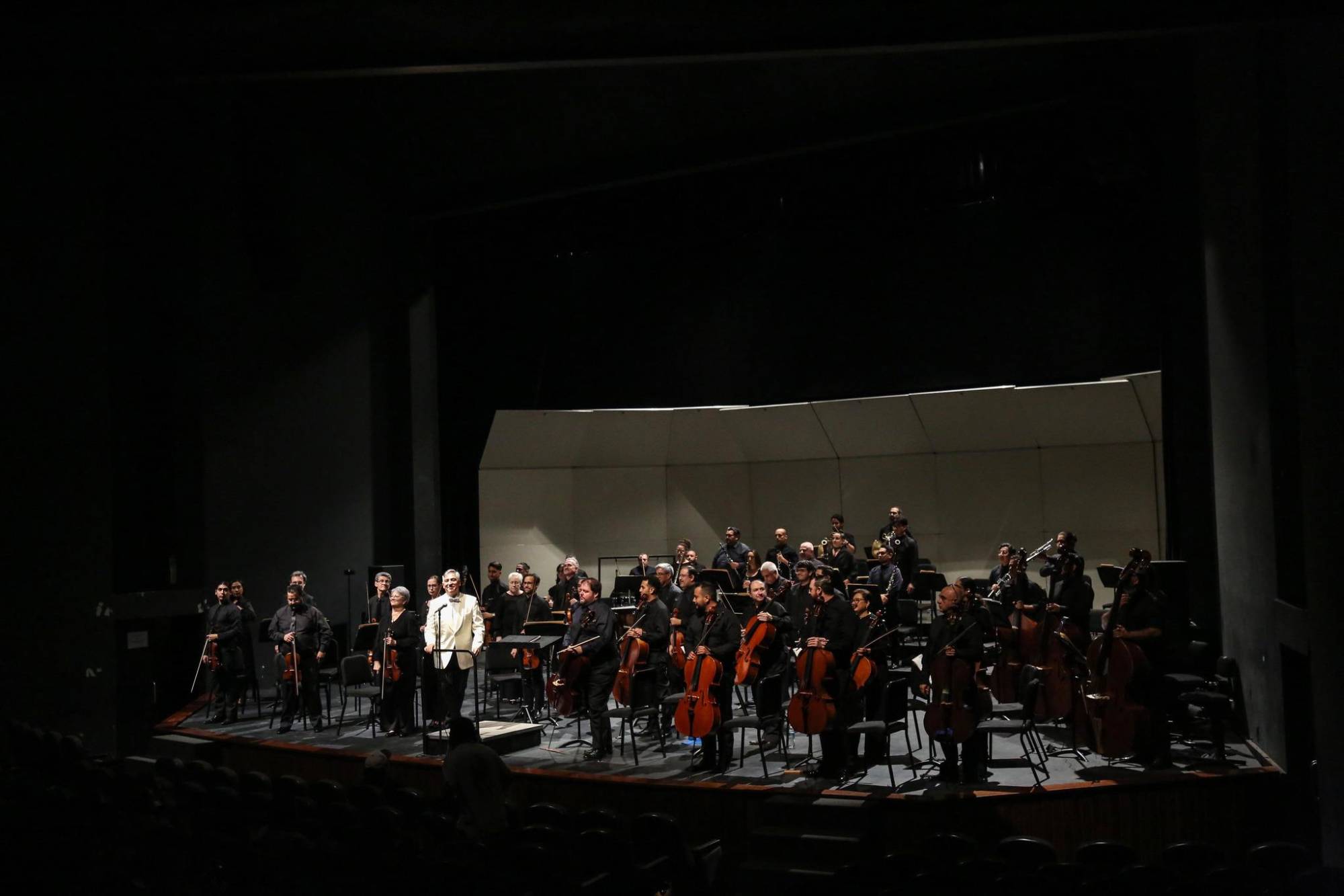 $!El concierto se llevó a cabo en el Teatro Pablo de Villavicencio.