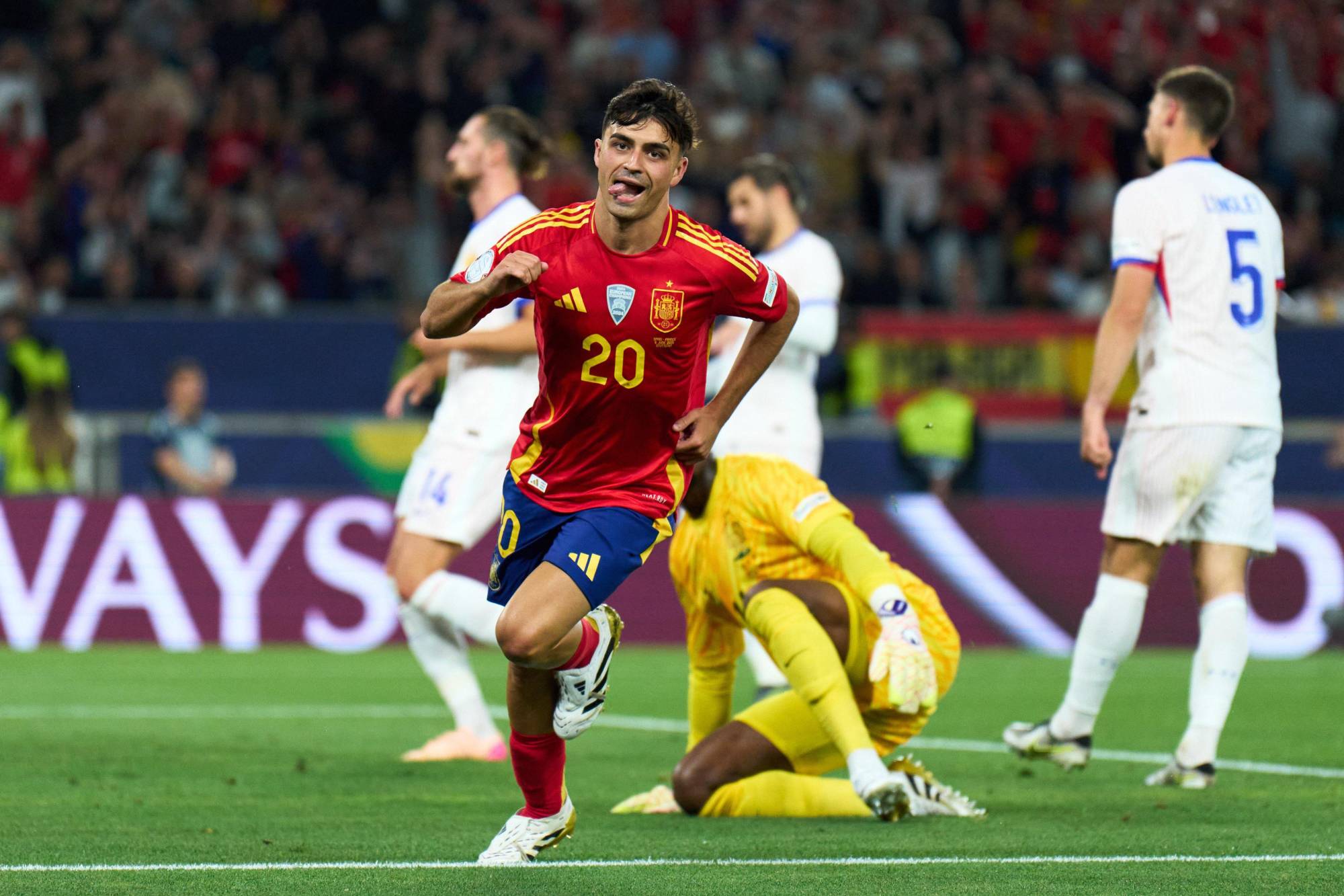 $!España brilla y sufre ante Francia, y avanza a la final de la Nations League