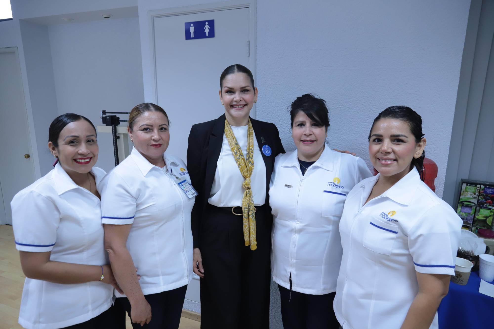 $!Imelda Morales de Chicuate, integrantes de Anspac Mazatlán, entre Rubi Zamora, María Blanco, Marisel Rentería y Fernanda Vázquez.