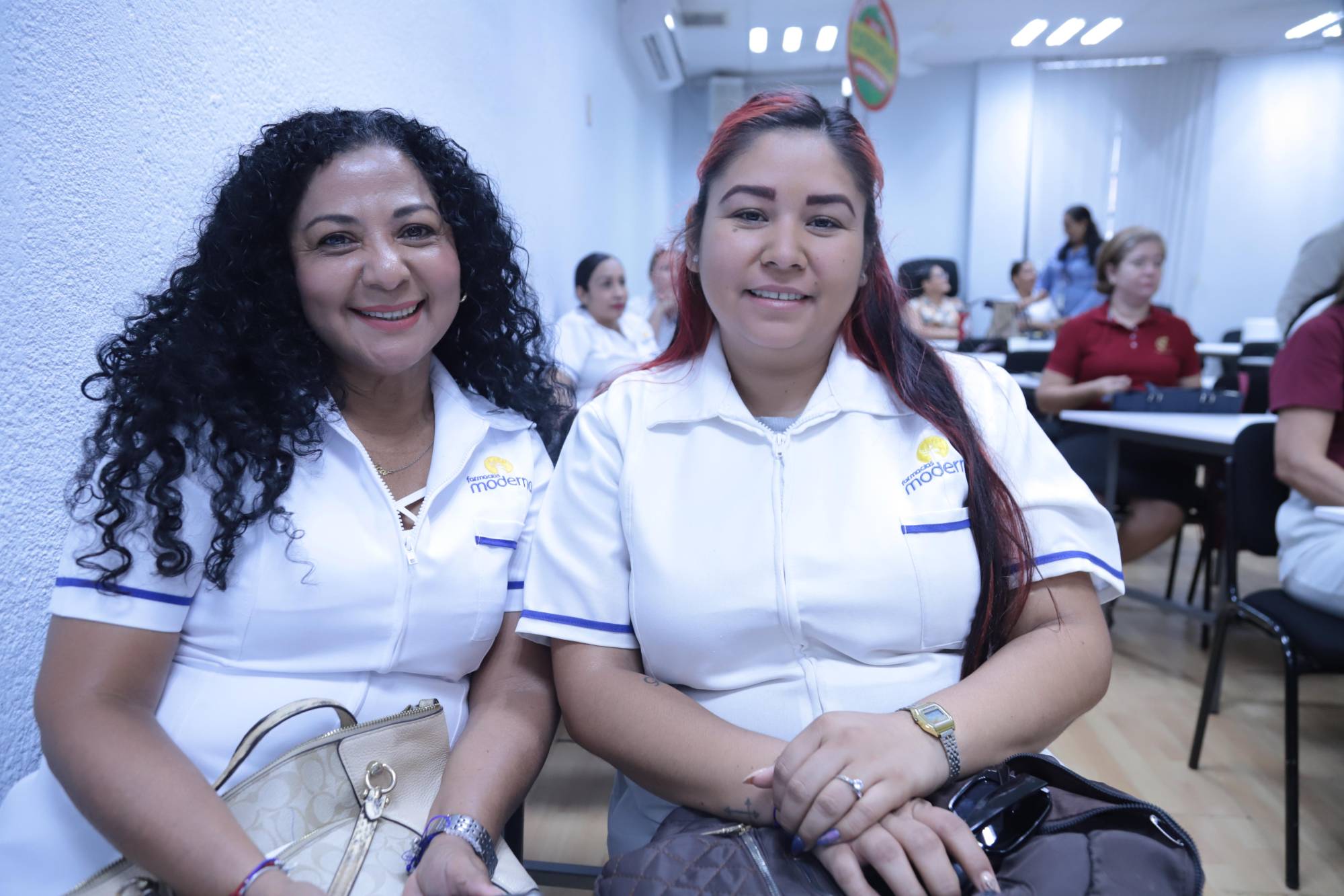 $!Verónica Rentería y Jennifer García.