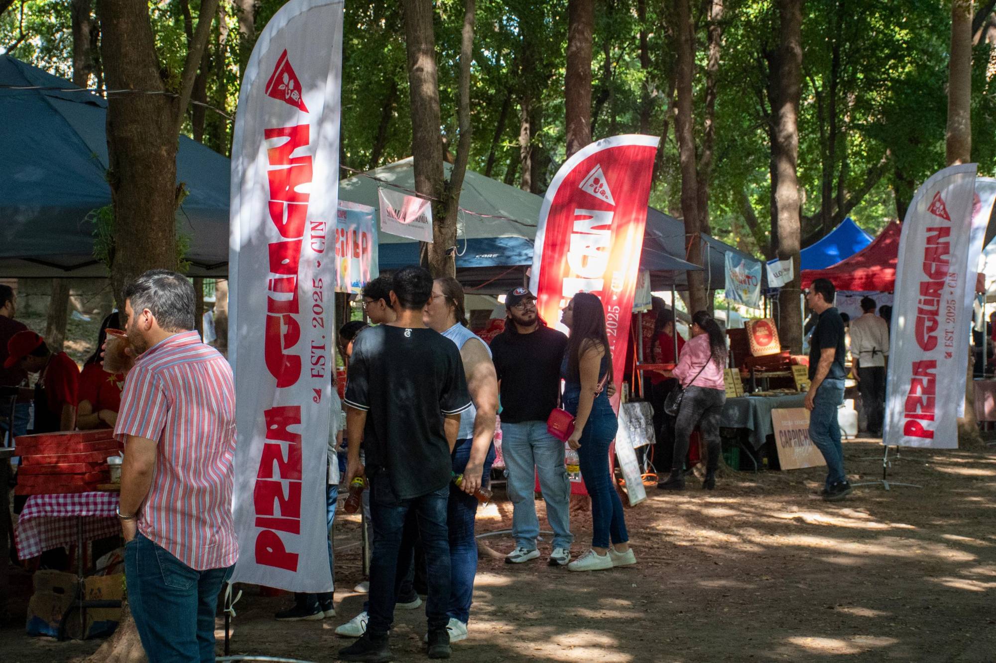 $!Festeja en Culiacán comunidad pizzera con su Picnic de La Paz en el parque Las Riberas