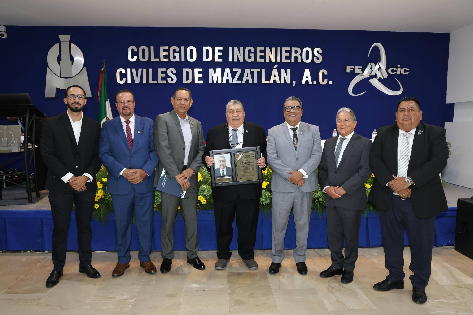 $!Martín Gallardo, Hugomar Peraza, Jesús Ibáñez, Manuel Bernal Morales, Jesús Antonio Espinoza Sanabria, Humberto Romero y Juan Andrés Barrón.