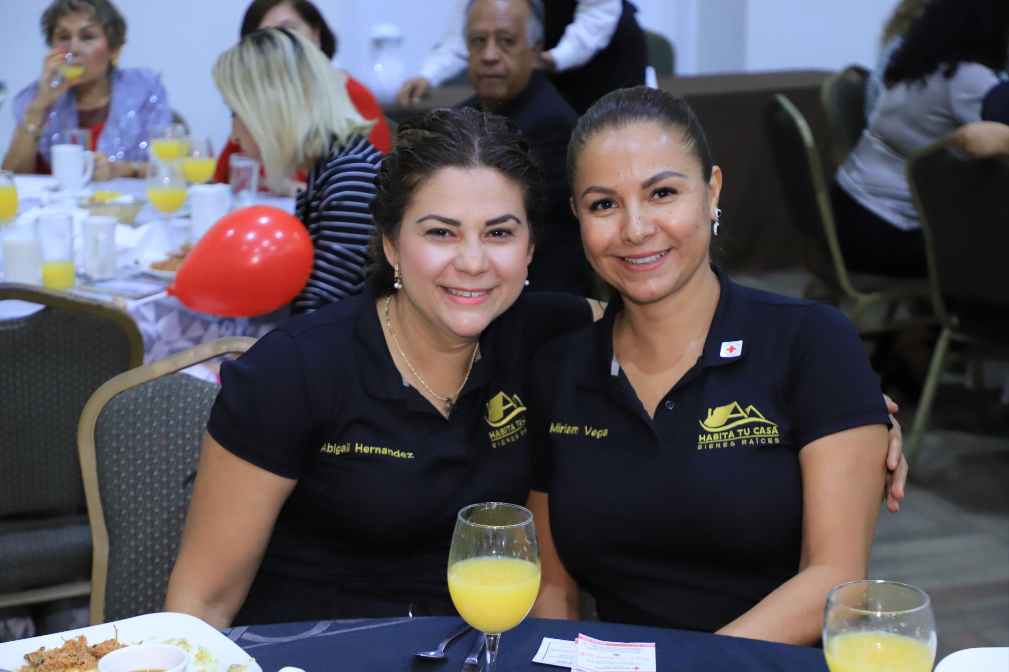 $!Abigail Hernández y Miriam Vega