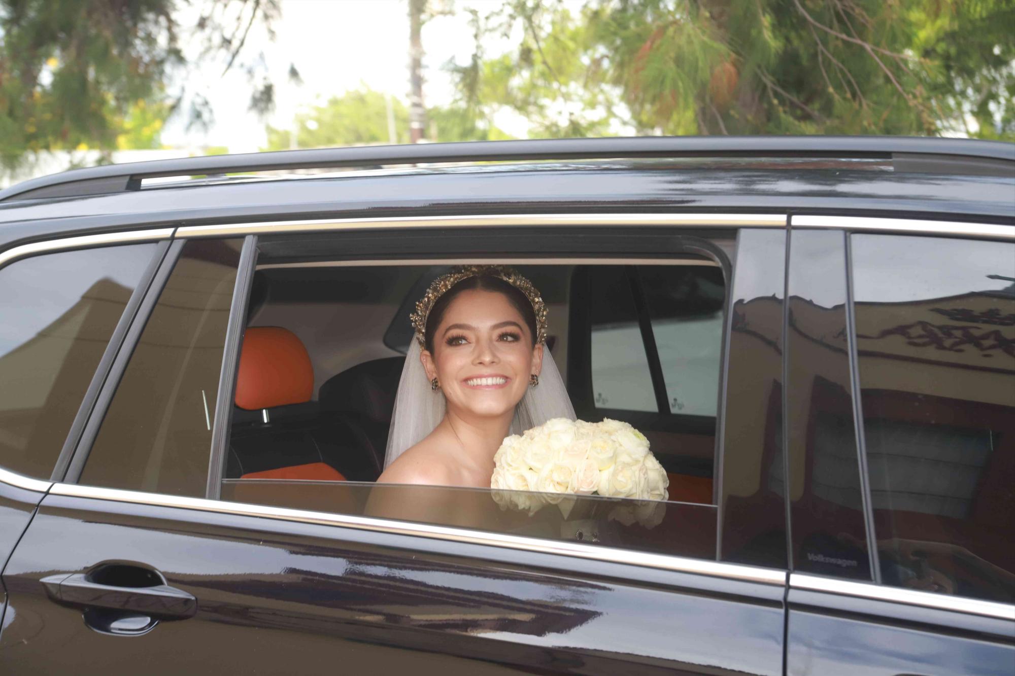 $!La novia a su llegada al recinto.