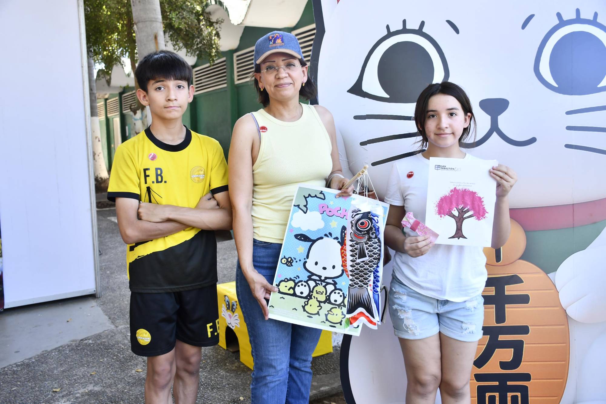 $!Beker, Lyz y Kellani López.