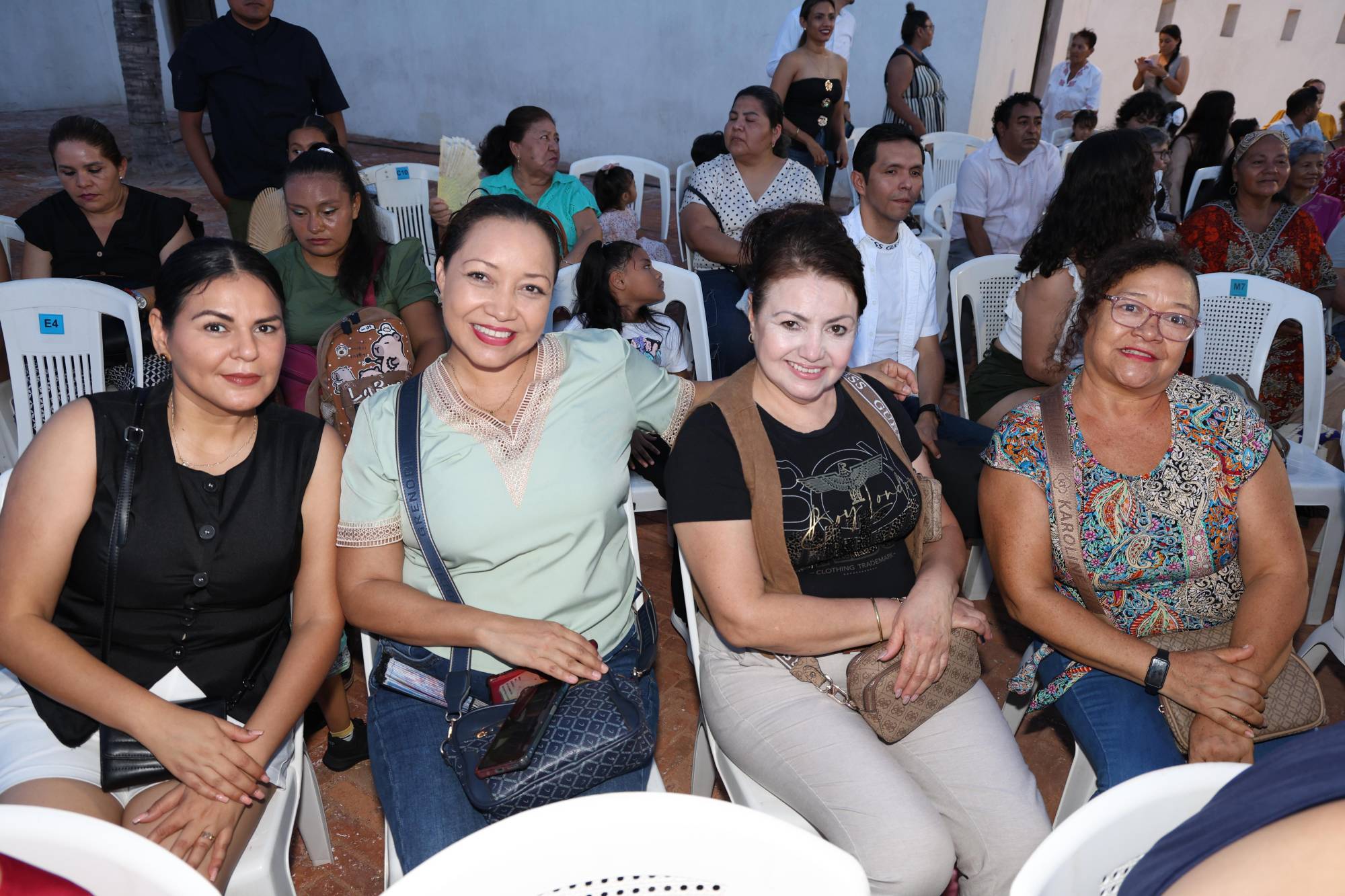 $!Citlali Jiménez, Verónica y Lourdes Smith y Mary Macías.