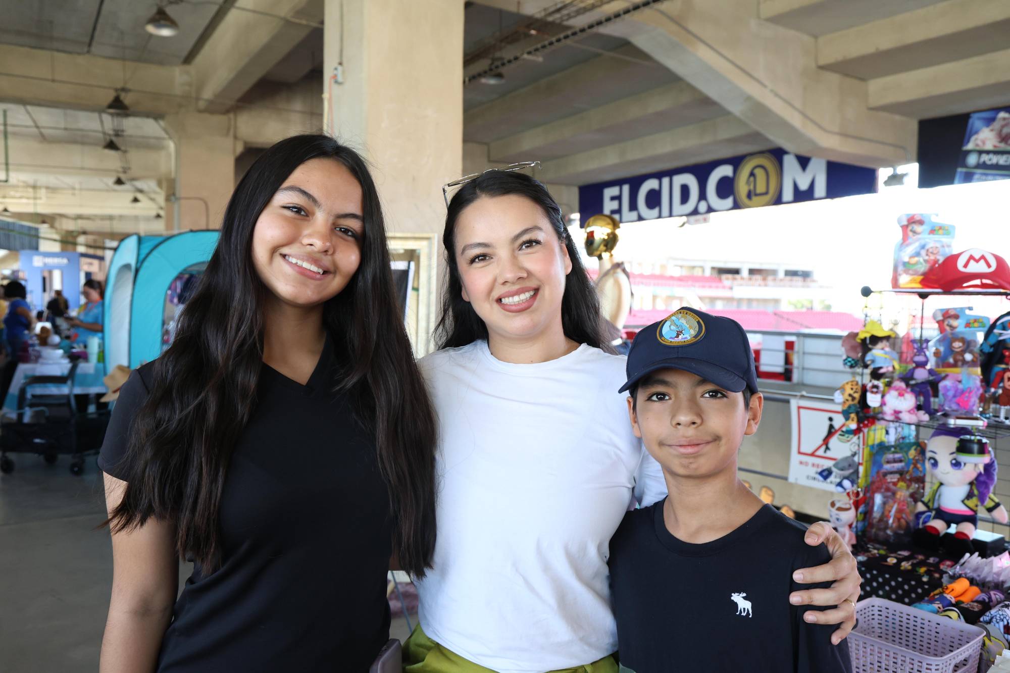 $!Samantha Hernández, Marisol Félix e Íker Hernández.